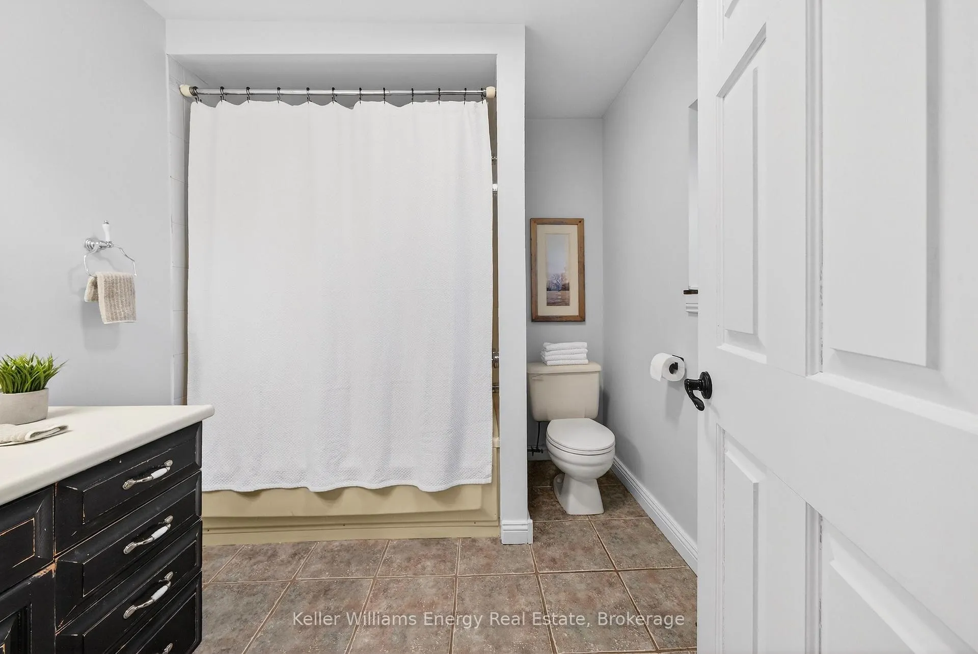 Photo 7 of 1114 Harrington Road, Quinte West, Sidney Ward — HOMEH