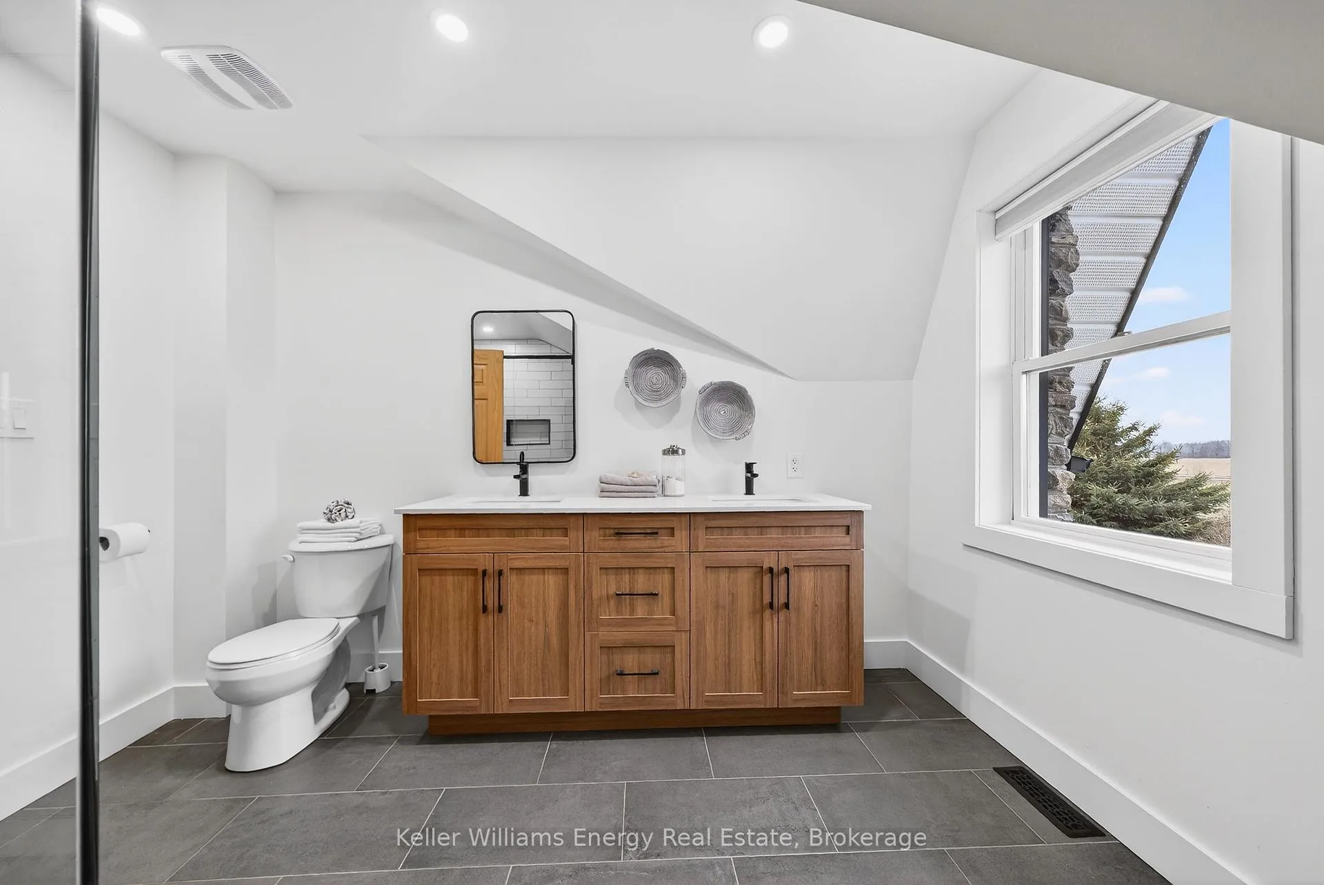 Photo 26 of 1114 Harrington Road, Quinte West, Sidney Ward — HOMEH