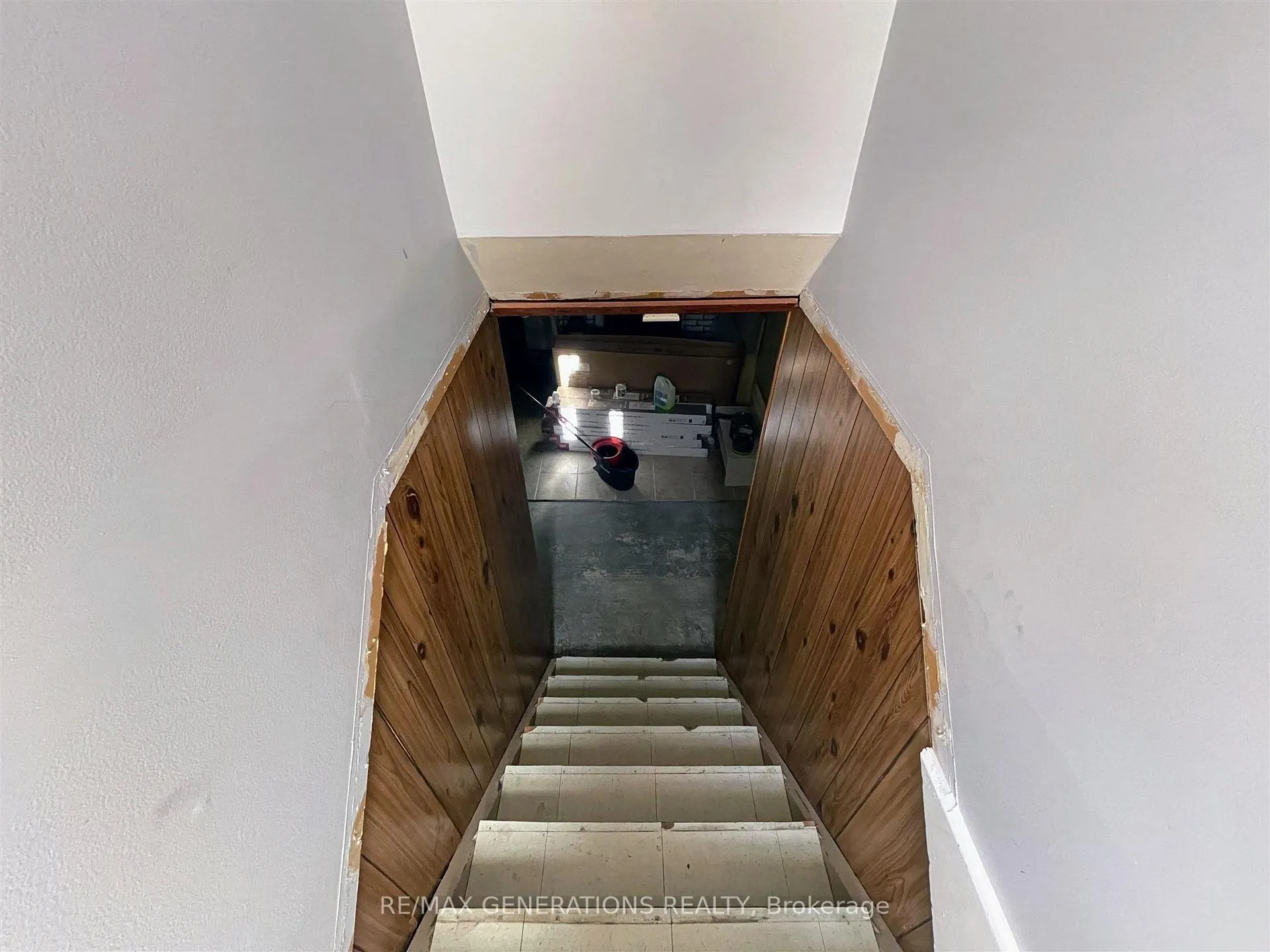 Photo 19 of 2 Essa Place, Manitouwadge — HOMEH