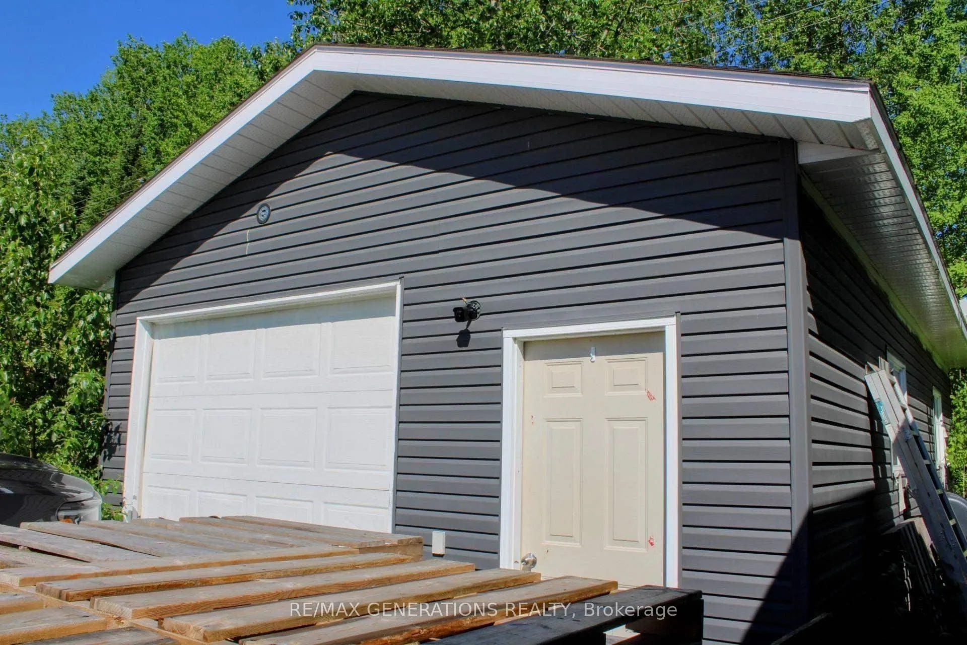 Photo 31 of 2 Essa Place, Manitouwadge — HOMEH