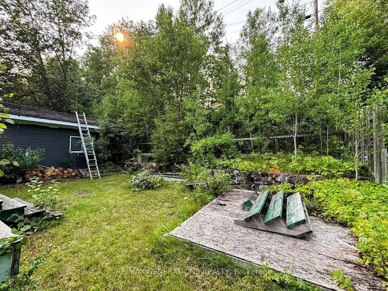Photo 35 of 2 Essa Place, Manitouwadge — HOMEH