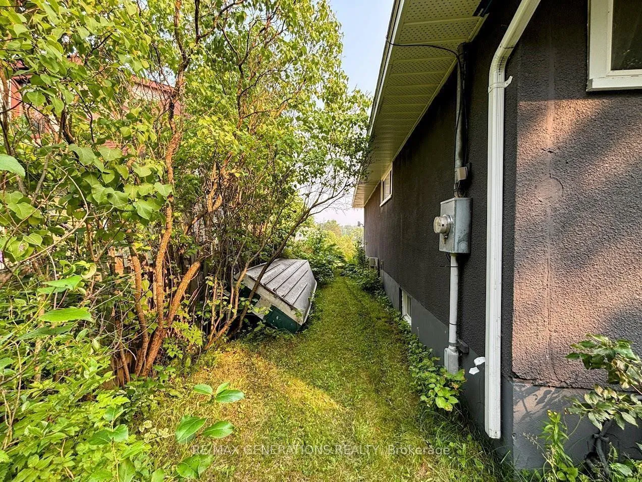 Photo 40 of 2 Essa Place, Manitouwadge — HOMEH