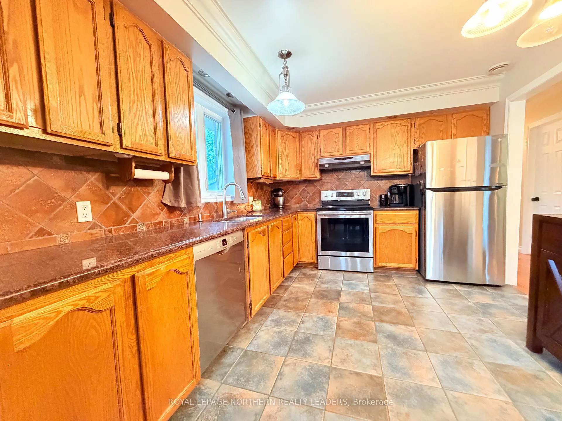Photo 11 of 599 Lynwood Drive, Timmins, MTJ - Main Area — HOMEH