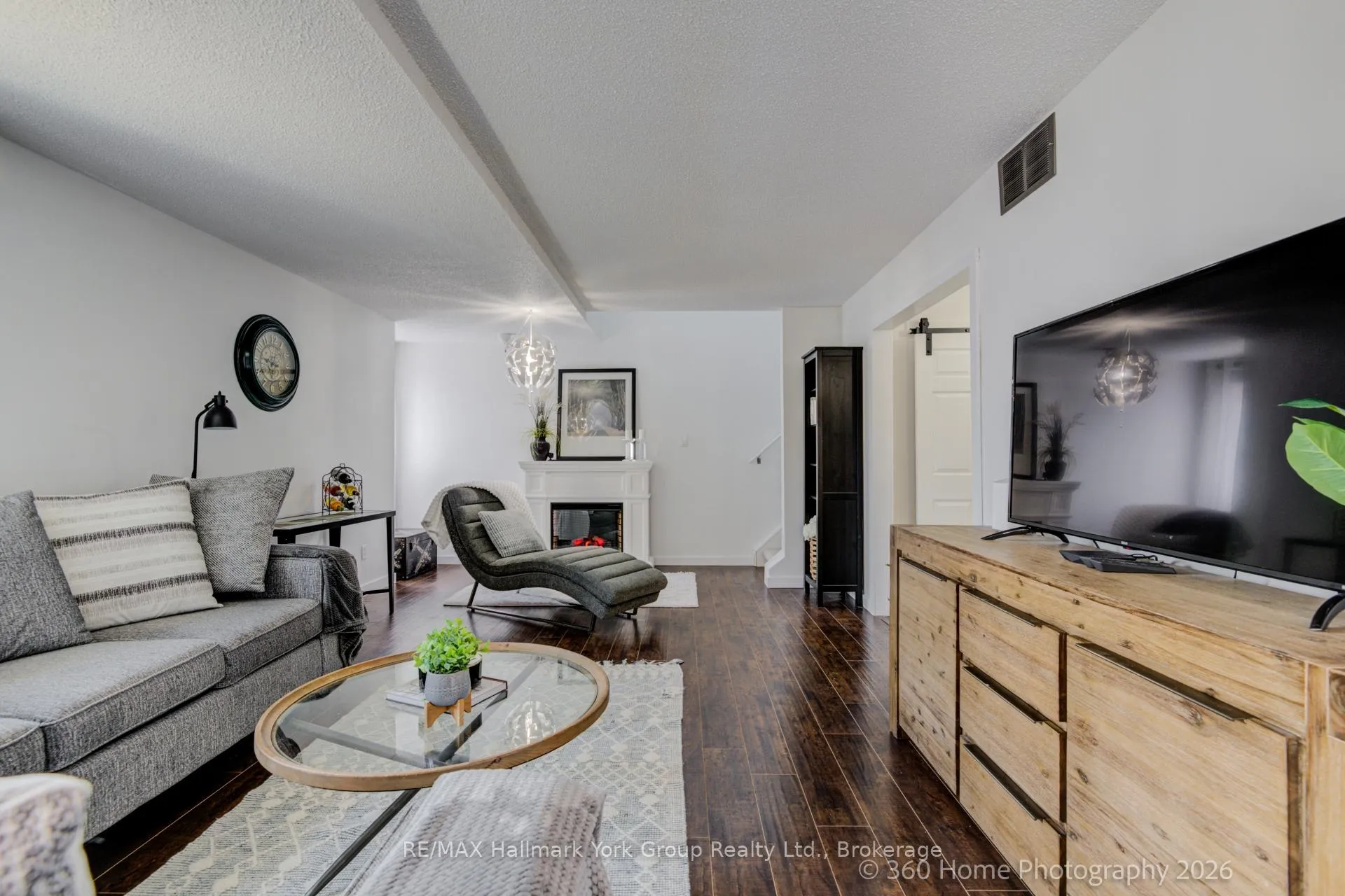 Photo 5 of Unit 16, 502 Essa Road, Barrie, Holly — HOMEH
