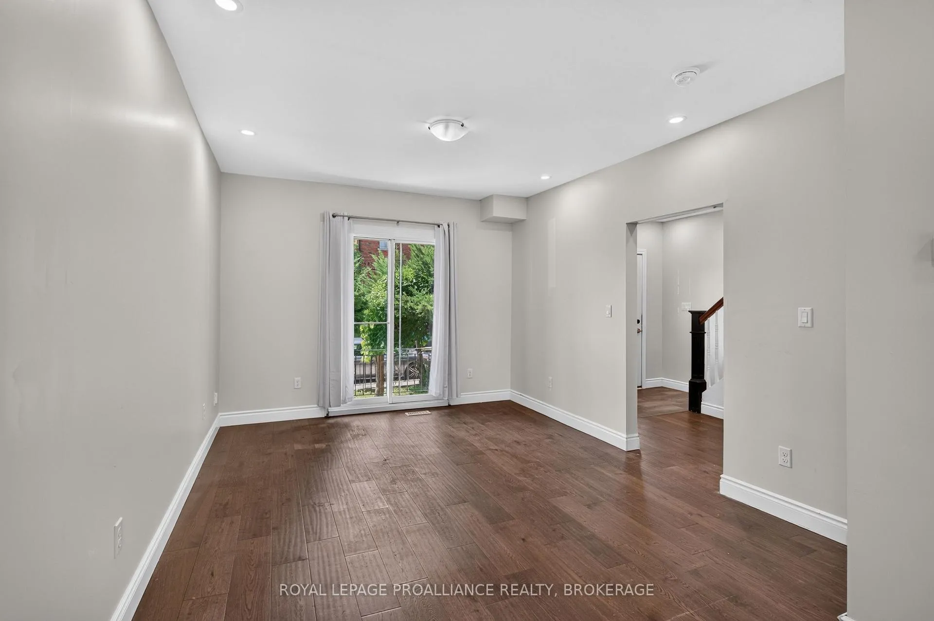 Photo 4 of 69 John Street, Kingston, East of Sir John A. Blvd — HOMEH