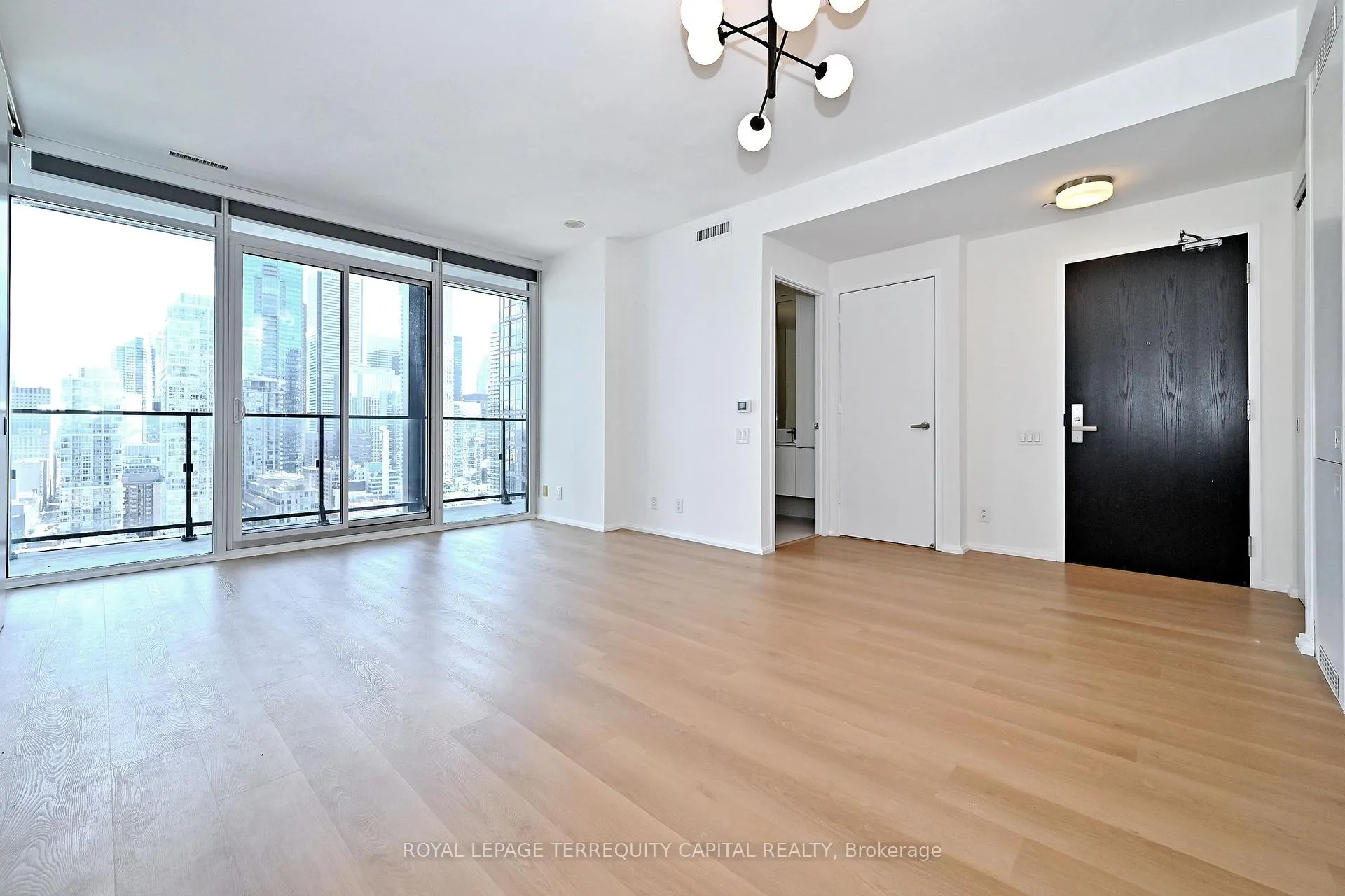 Photo 11 of Unit 2308, 125 Peter Street, Toronto, Waterfront Communities — HOMEH