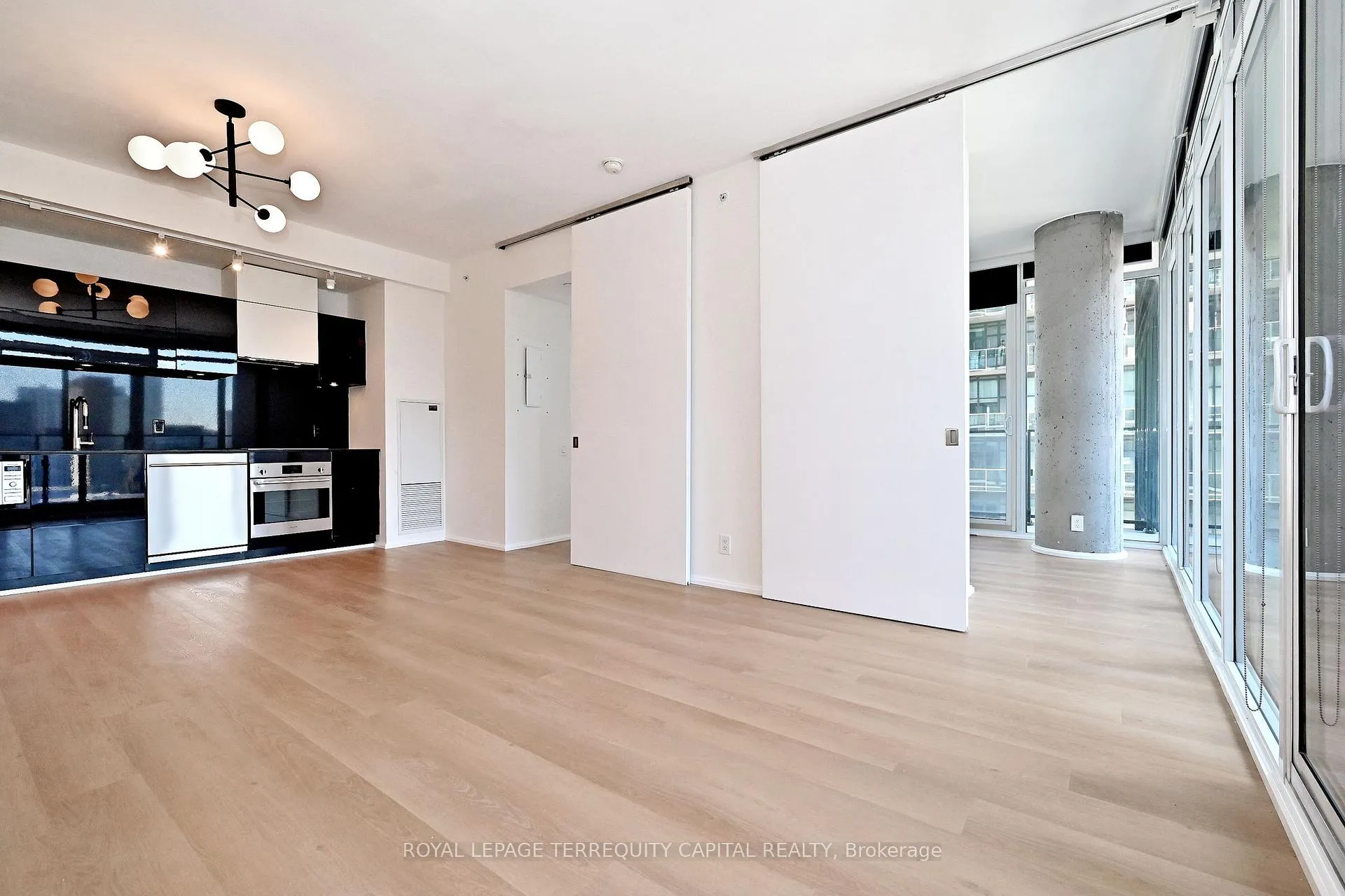 Photo 15 of Unit 2308, 125 Peter Street, Toronto, Waterfront Communities — HOMEH