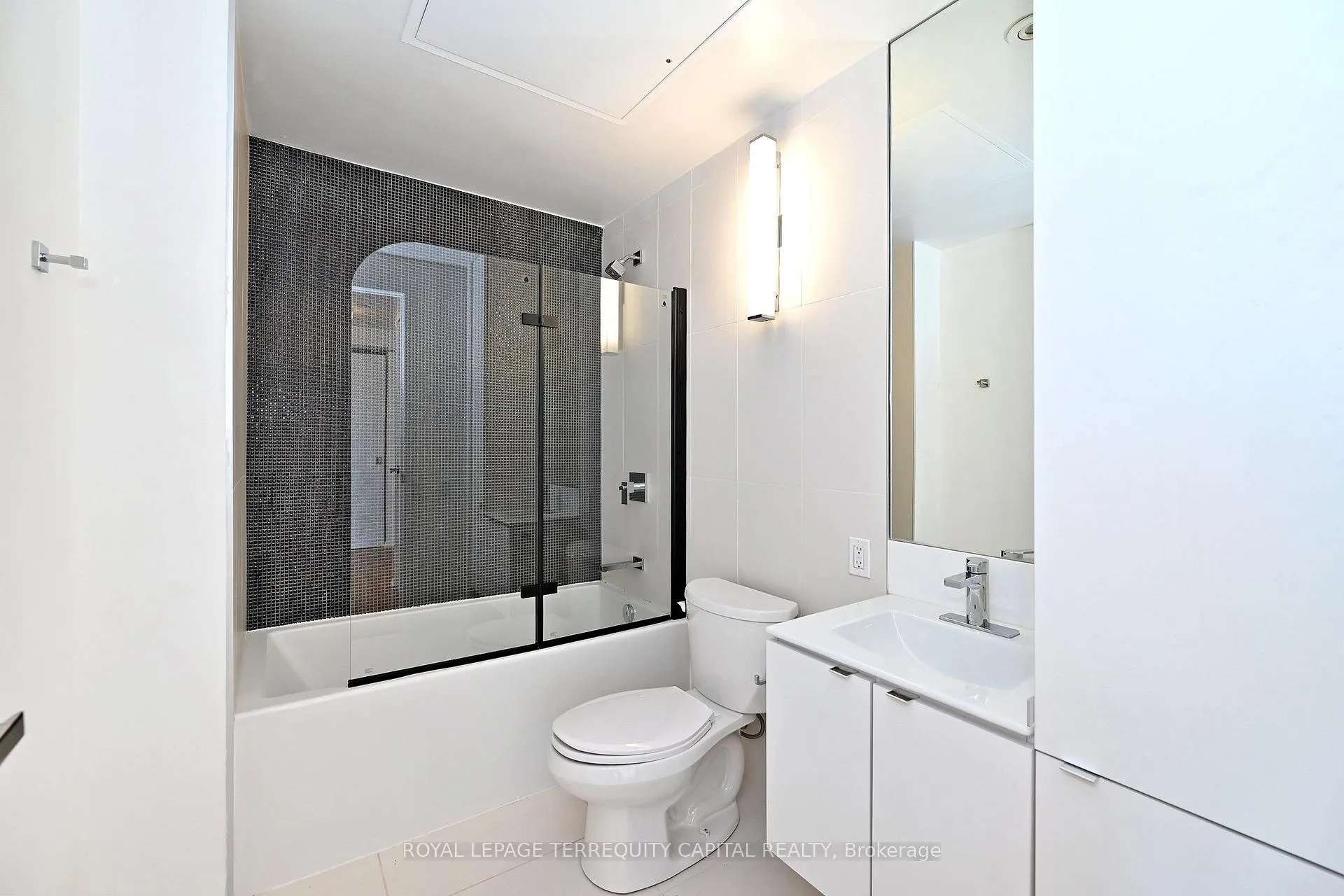 Photo 28 of Unit 2308, 125 Peter Street, Toronto, Waterfront Communities — HOMEH