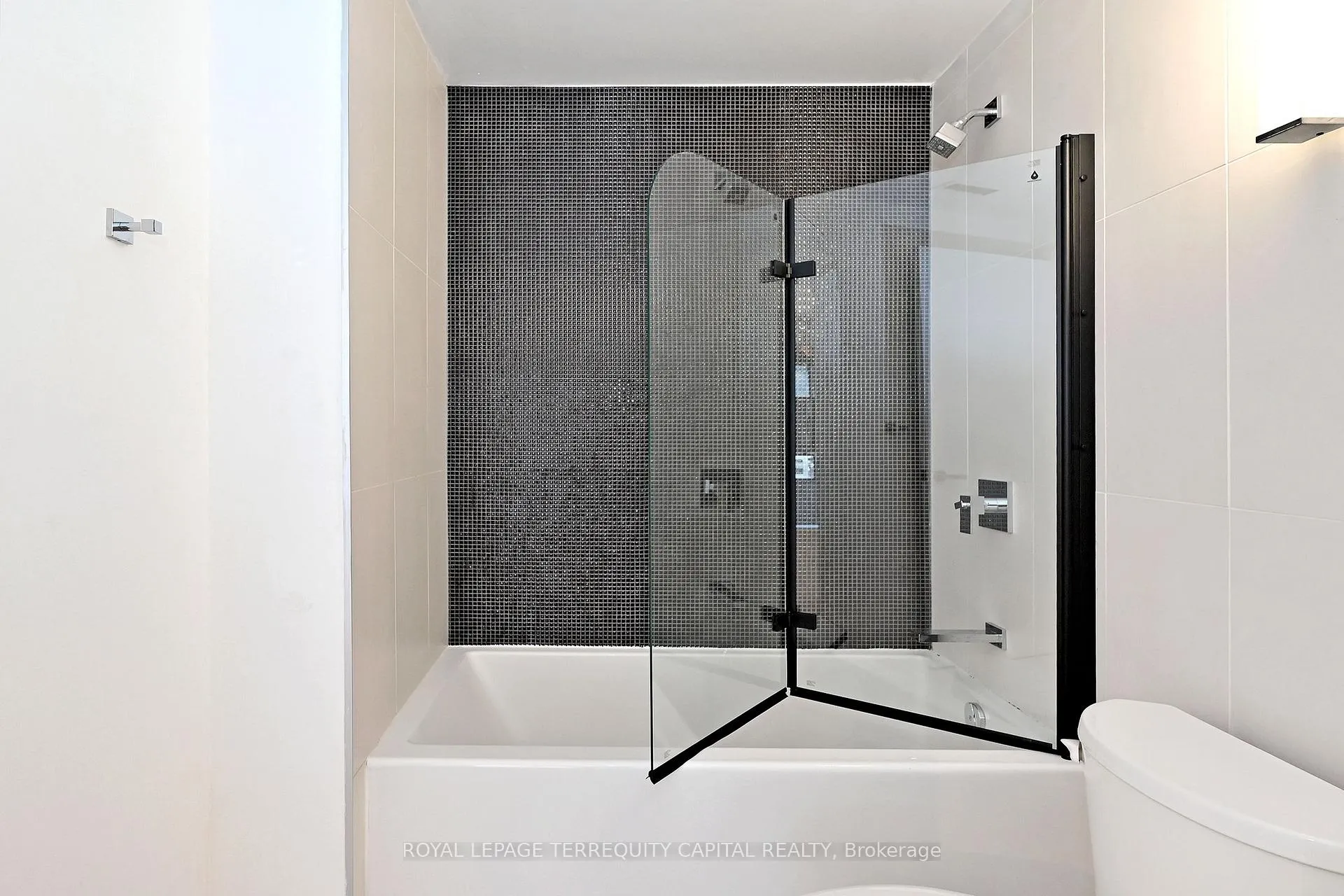 Photo 29 of Unit 2308, 125 Peter Street, Toronto, Waterfront Communities — HOMEH