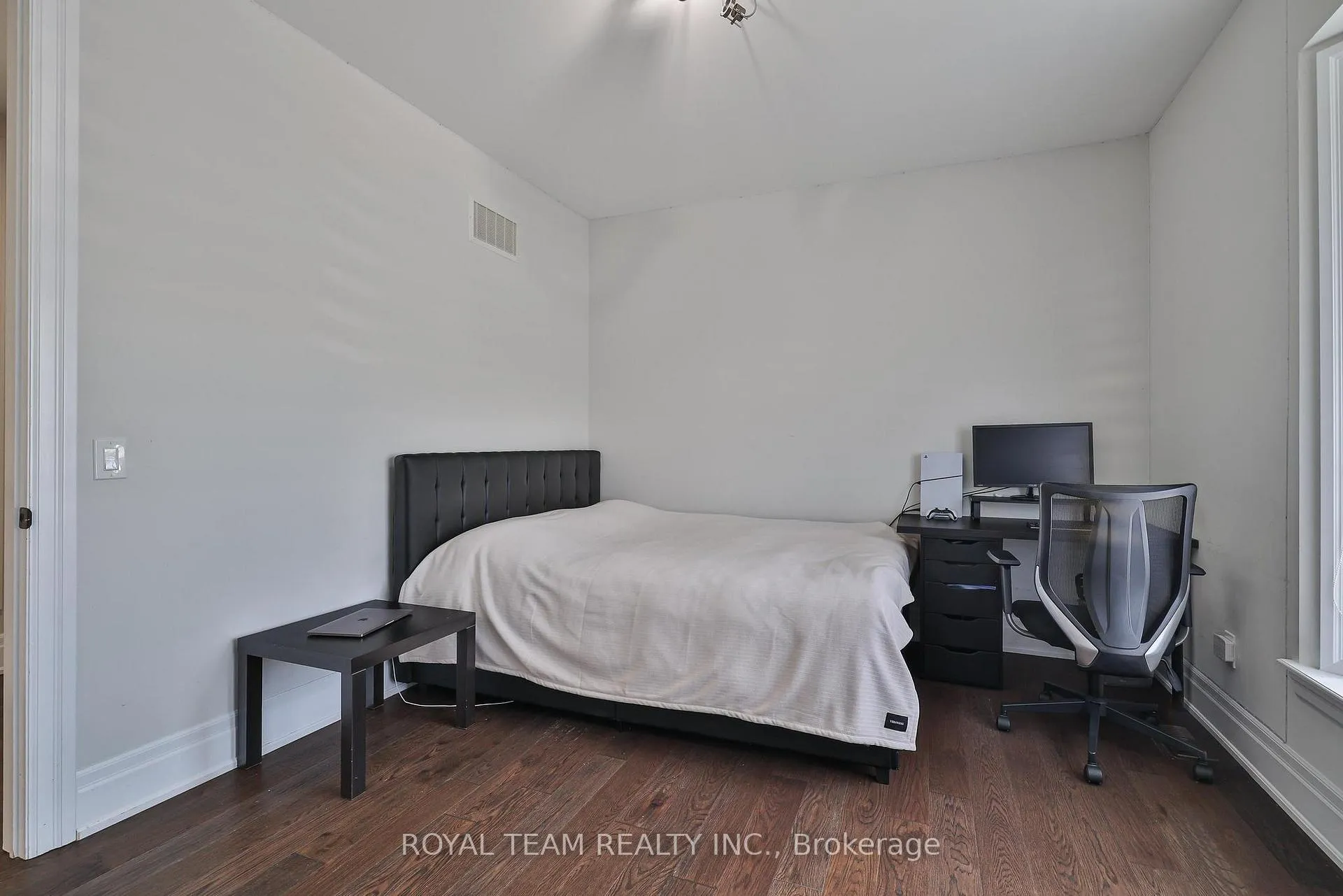 Photo 50 of 1 Ria Court, King, King City — HOMEH