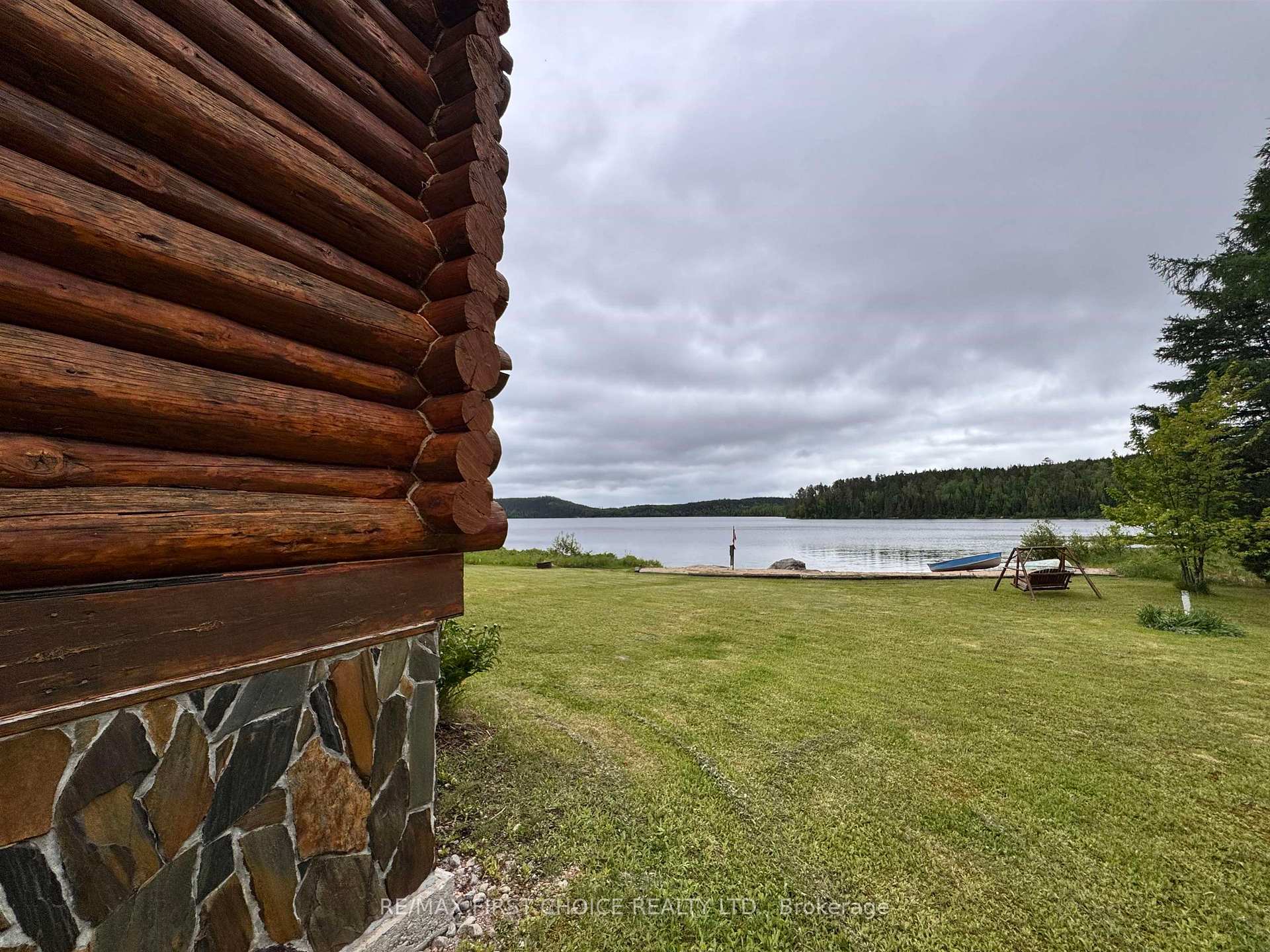 Photo 5 of 26 Cliff, Kenora Remote Area, Blue Lake — HOMEH
