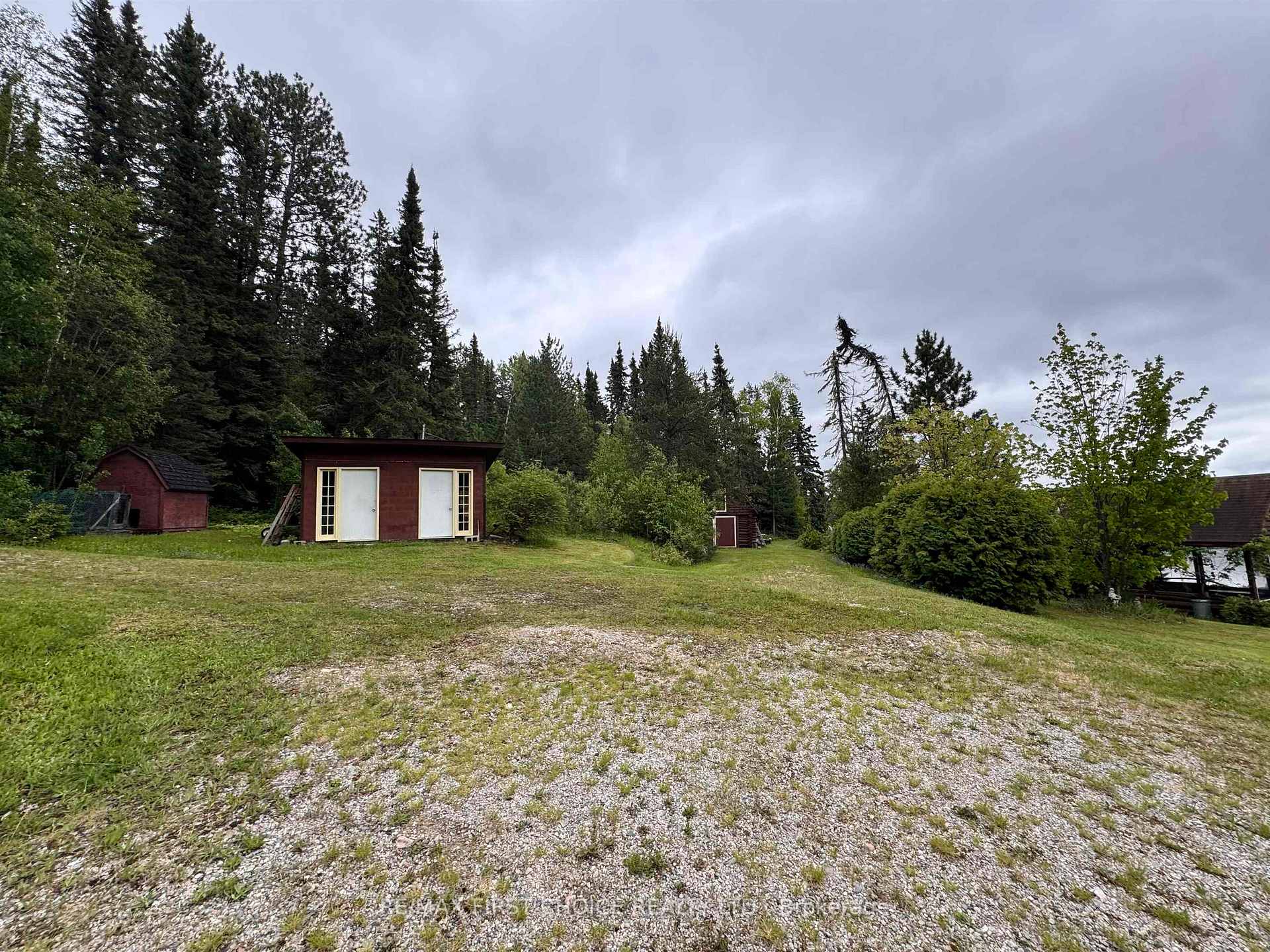 Photo 6 of 26 Cliff, Kenora Remote Area, Blue Lake — HOMEH
