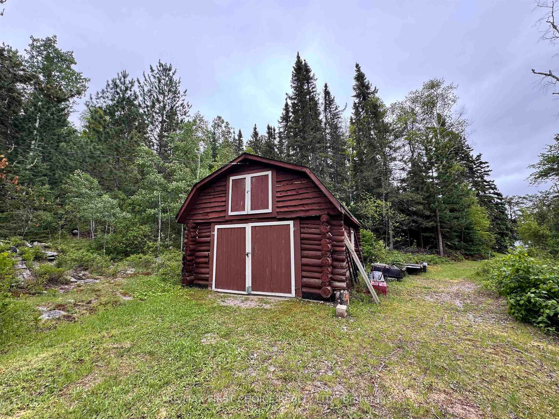 Photo 8 of 26 Cliff, Kenora Remote Area, Blue Lake — HOMEH