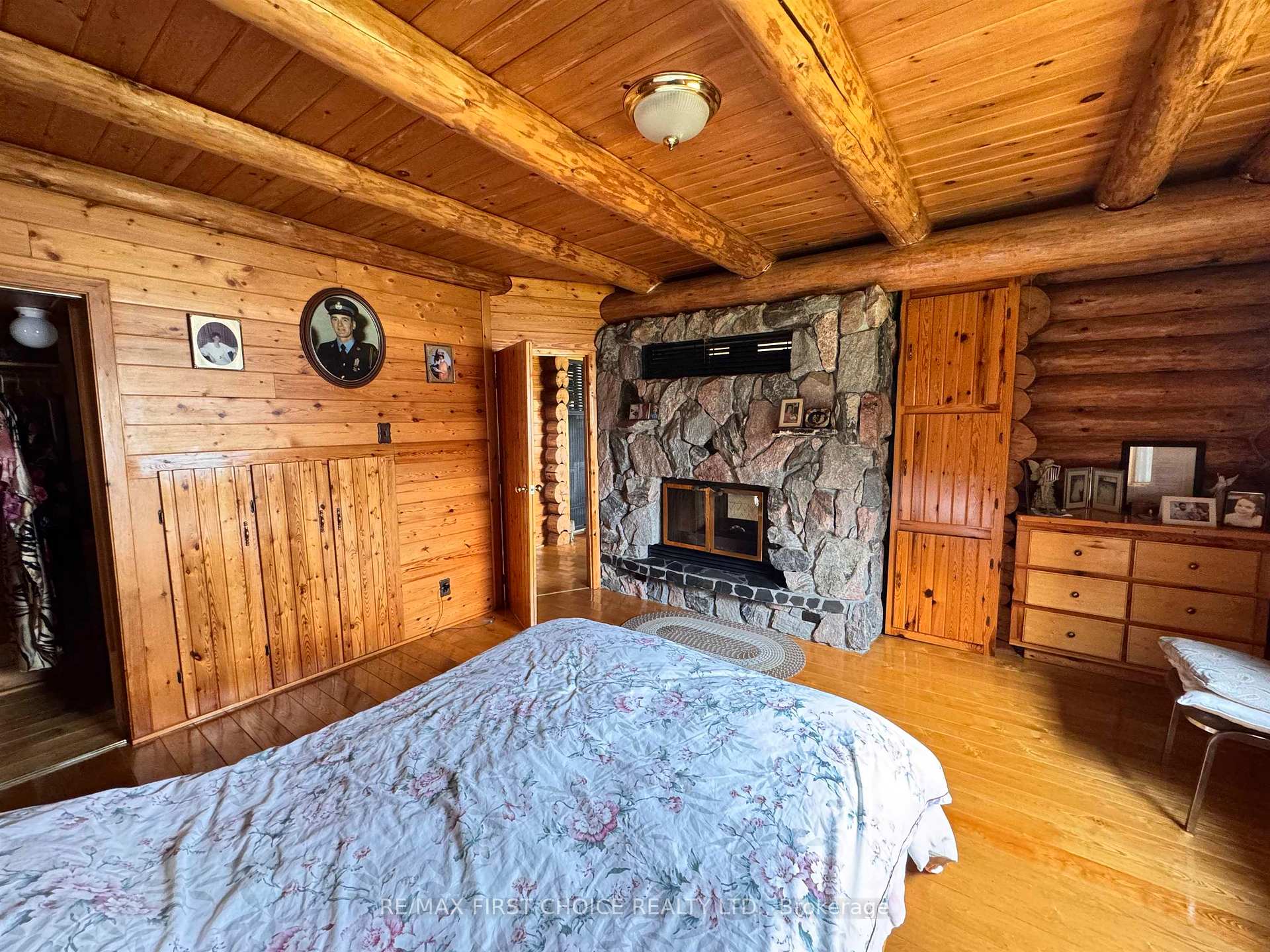 Photo 12 of 26 Cliff, Kenora Remote Area, Blue Lake — HOMEH