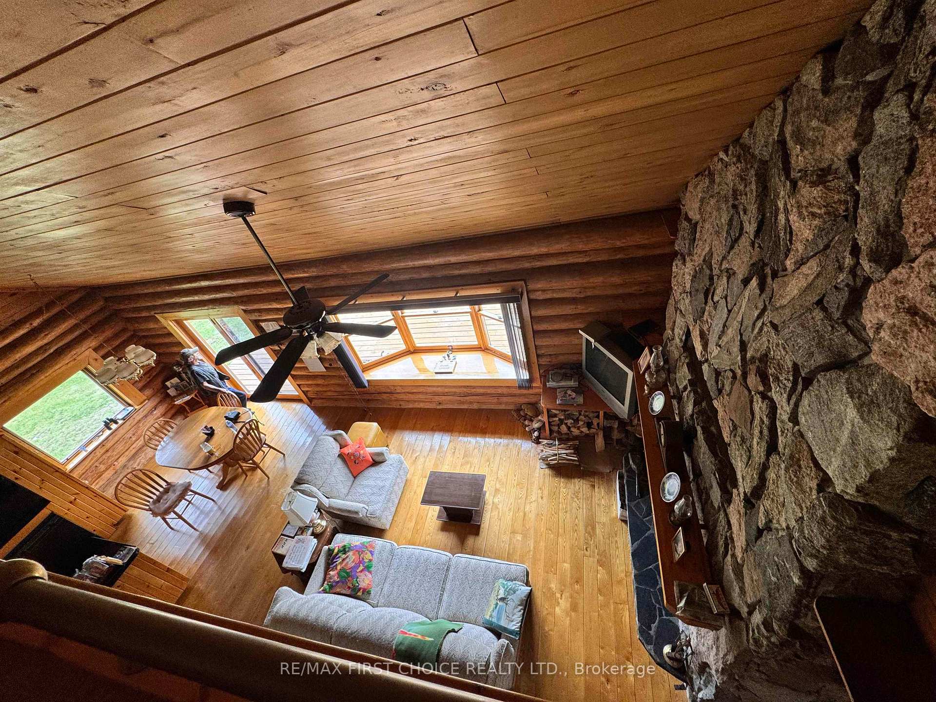 Photo 19 of 26 Cliff, Kenora Remote Area, Blue Lake — HOMEH