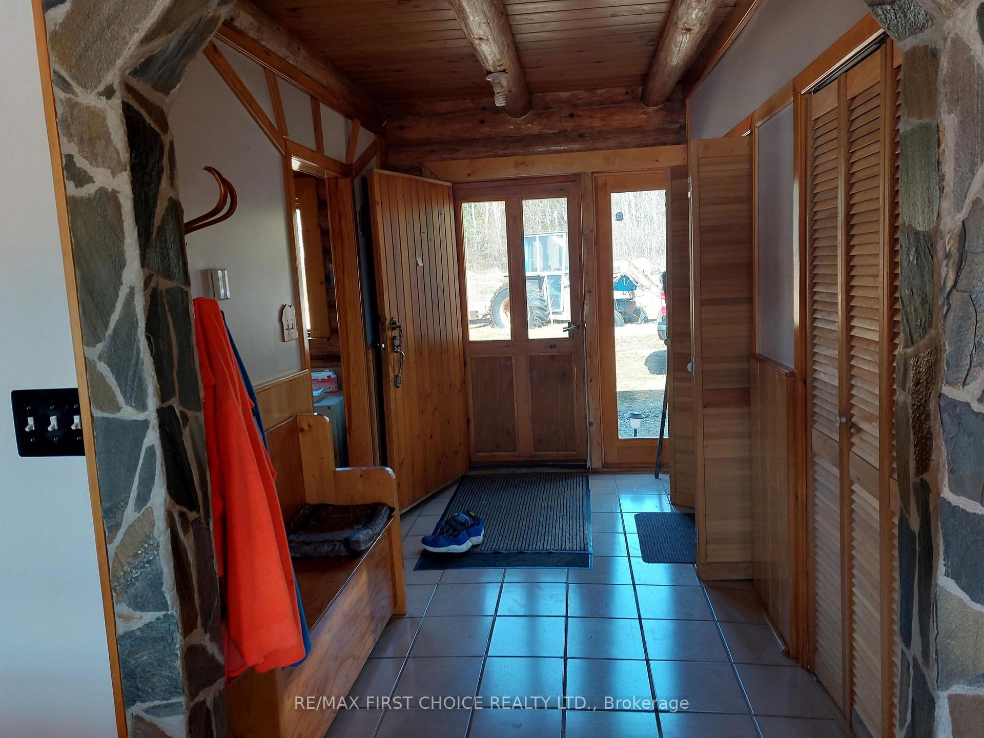 Photo 24 of 26 Cliff, Kenora Remote Area, Blue Lake — HOMEH