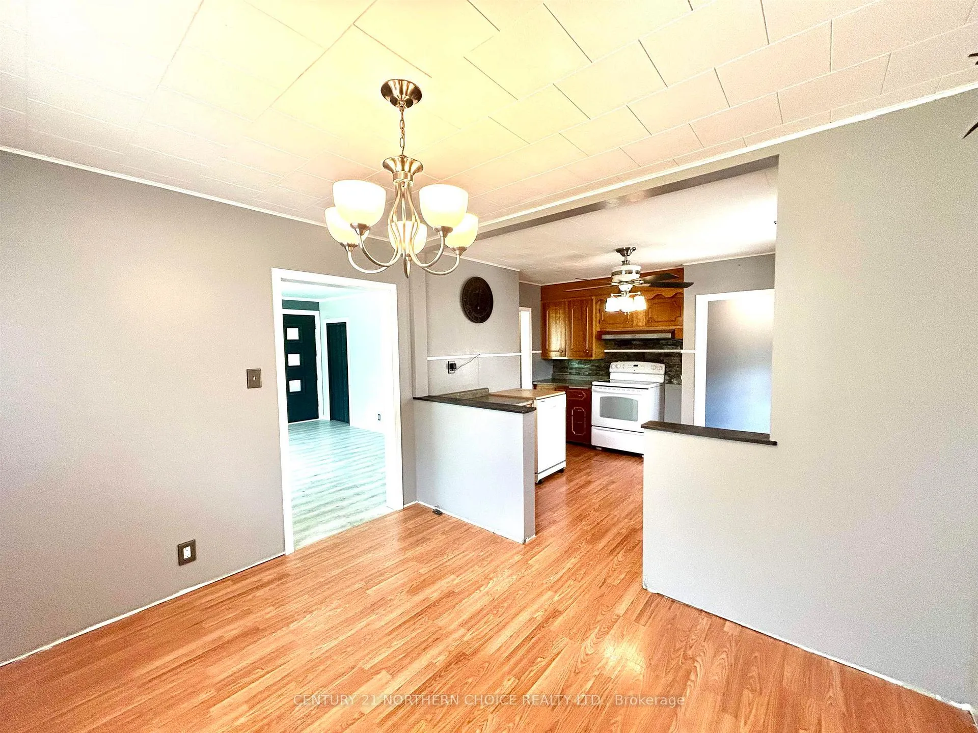 Photo 7 of 634 Riverview Drive, Fort Frances — HOMEH