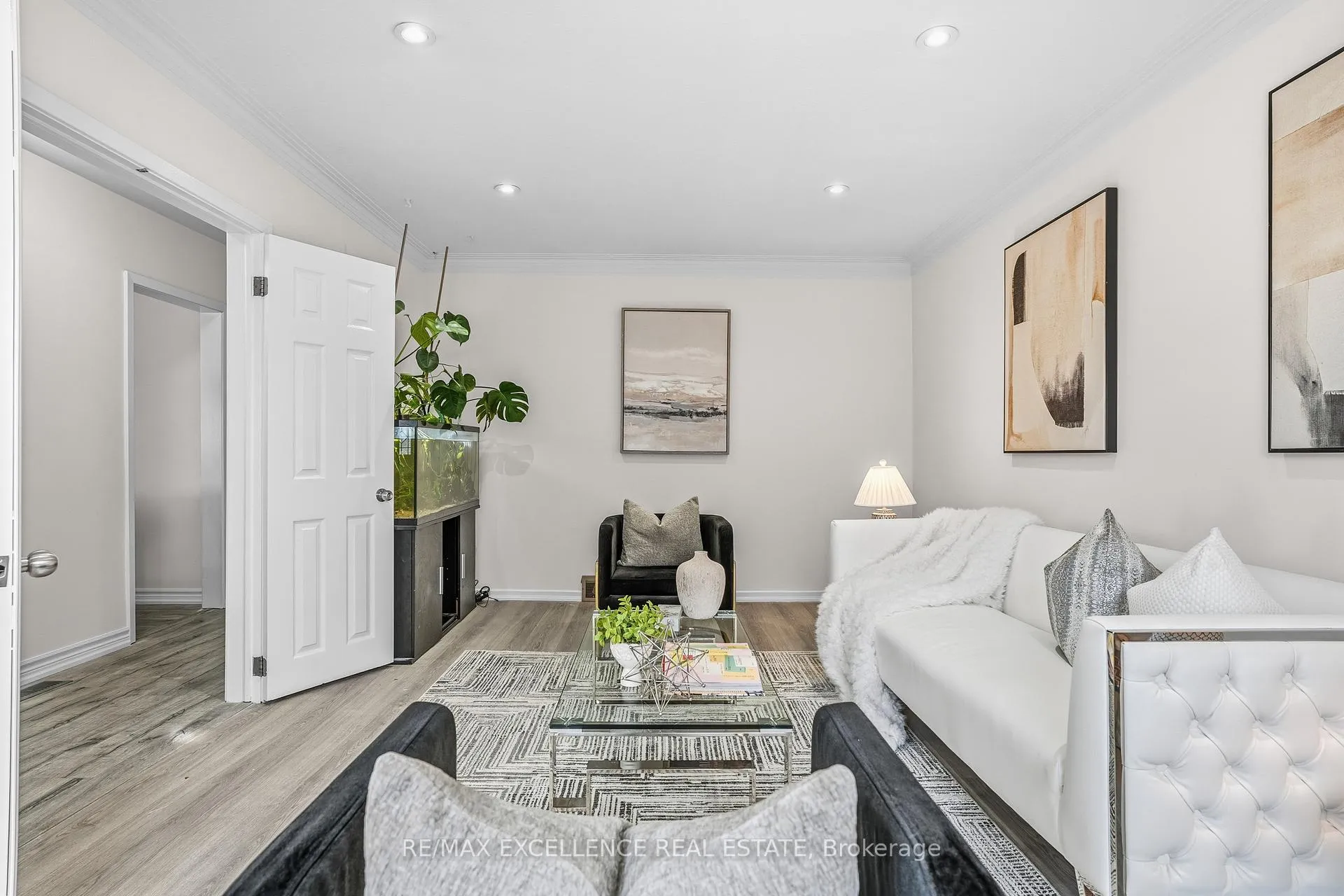 Photo 6 of 45 Stevenson Road N, Oshawa, McLaughlin — HOMEH