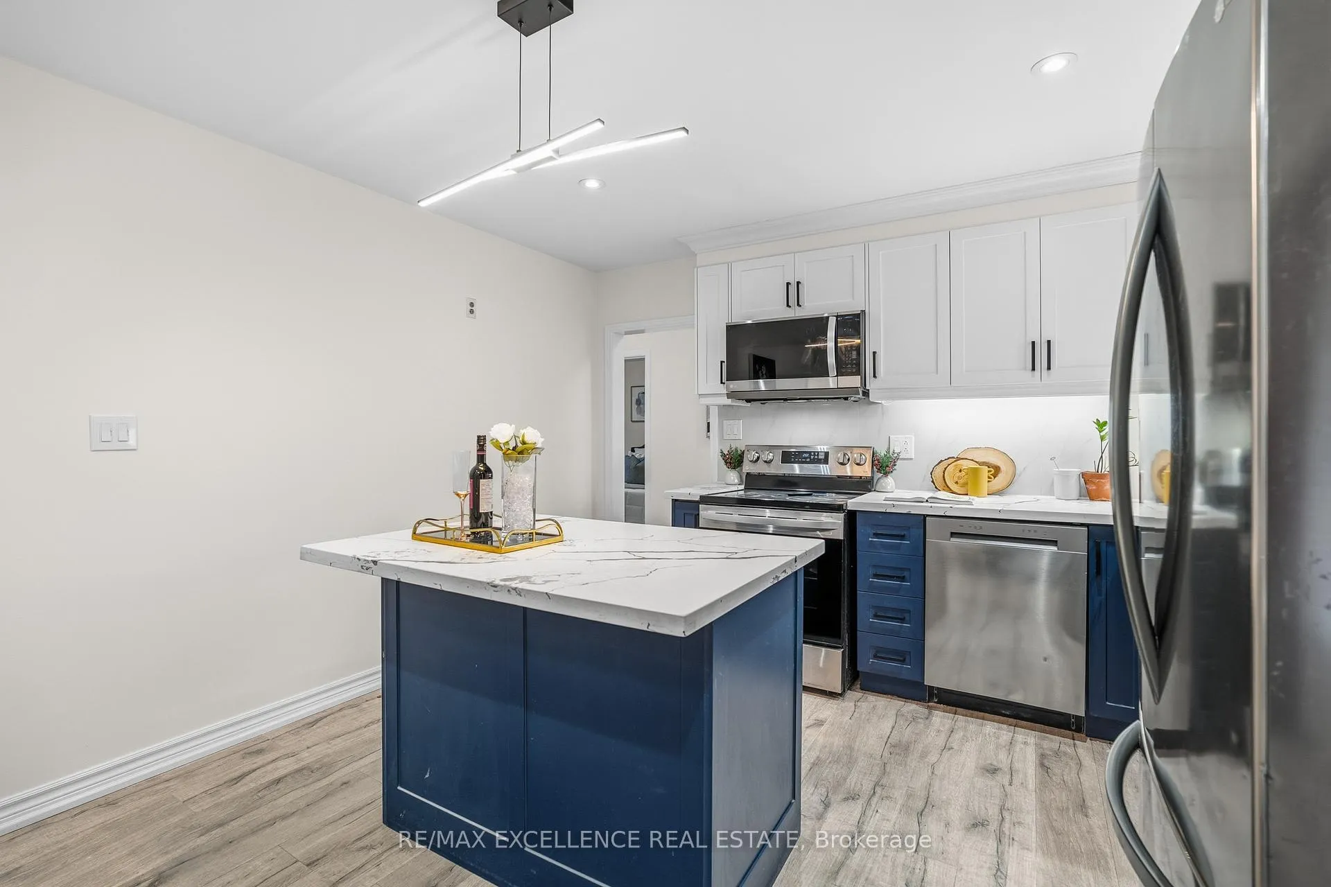 Photo 8 of 45 Stevenson Road N, Oshawa, McLaughlin — HOMEH