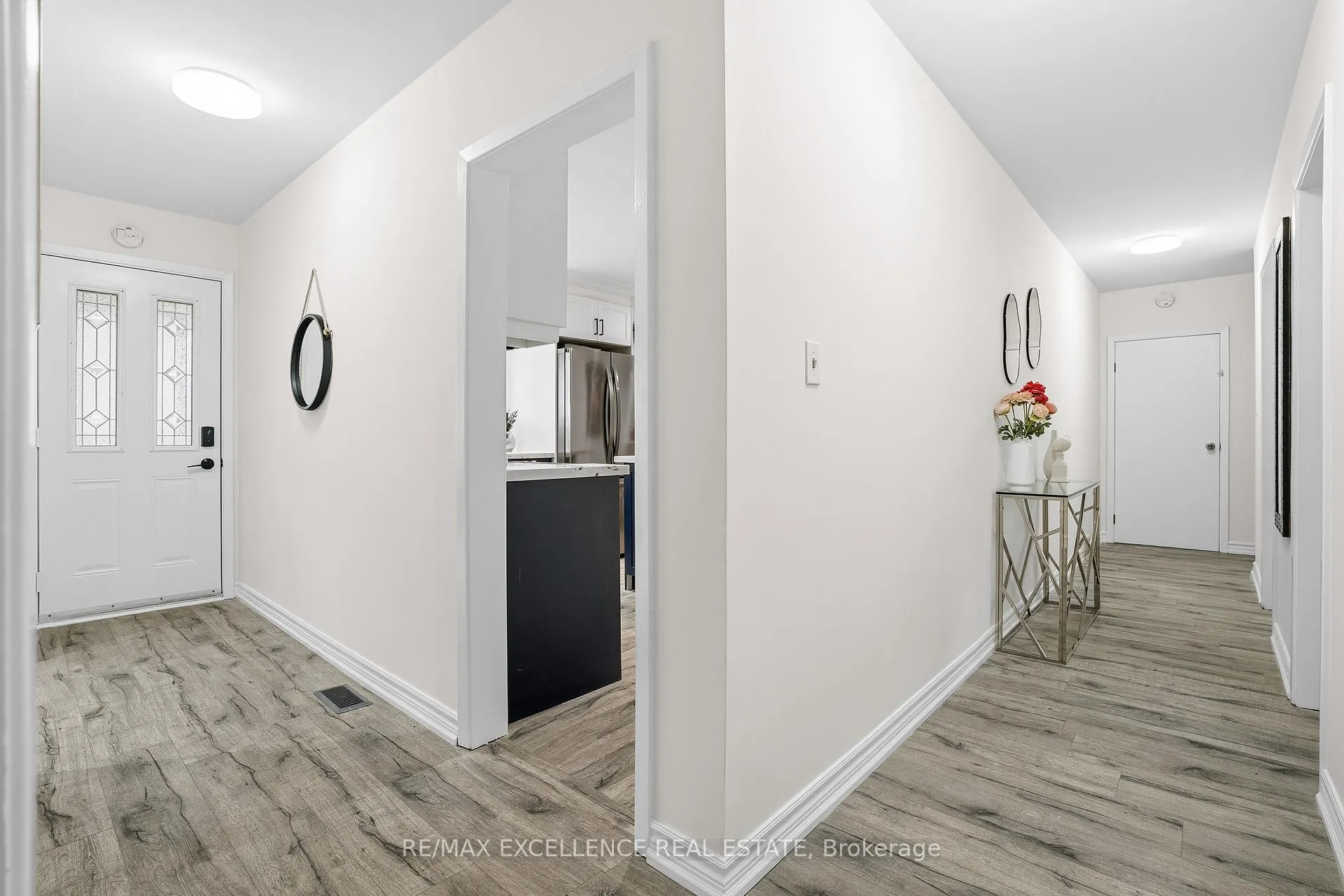 Photo 14 of 45 Stevenson Road N, Oshawa, McLaughlin — HOMEH
