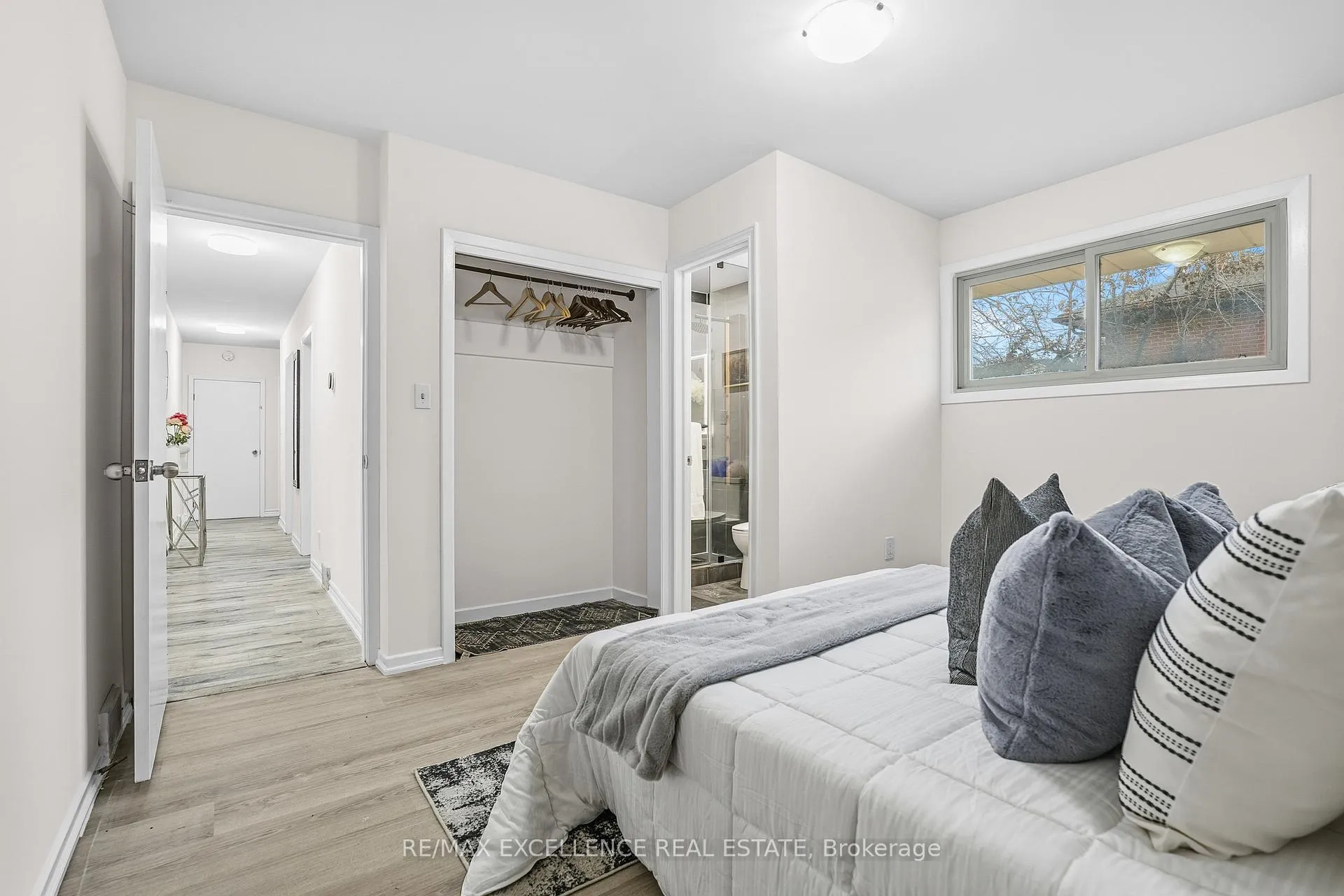 Photo 16 of 45 Stevenson Road N, Oshawa, McLaughlin — HOMEH