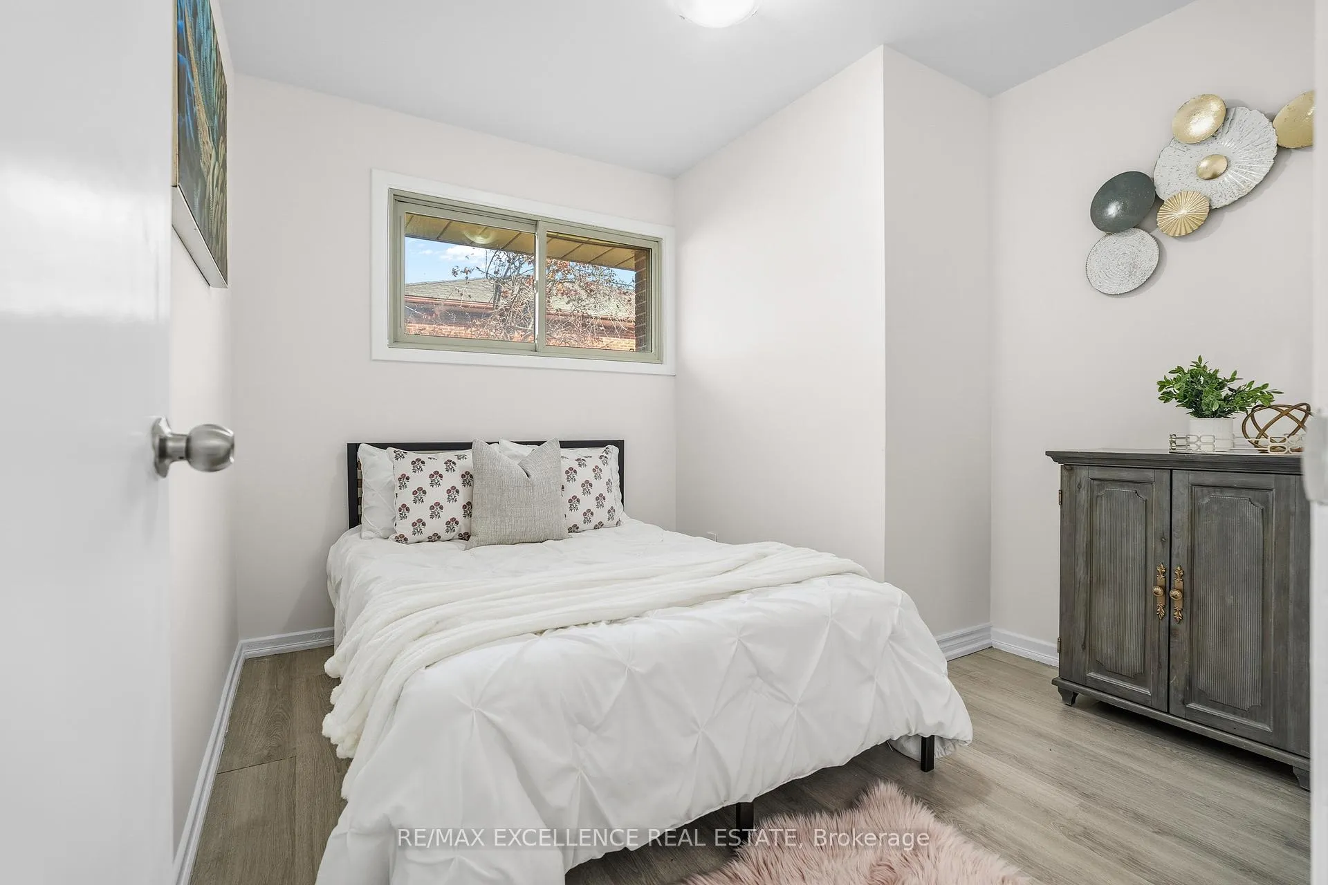 Photo 18 of 45 Stevenson Road N, Oshawa, McLaughlin — HOMEH