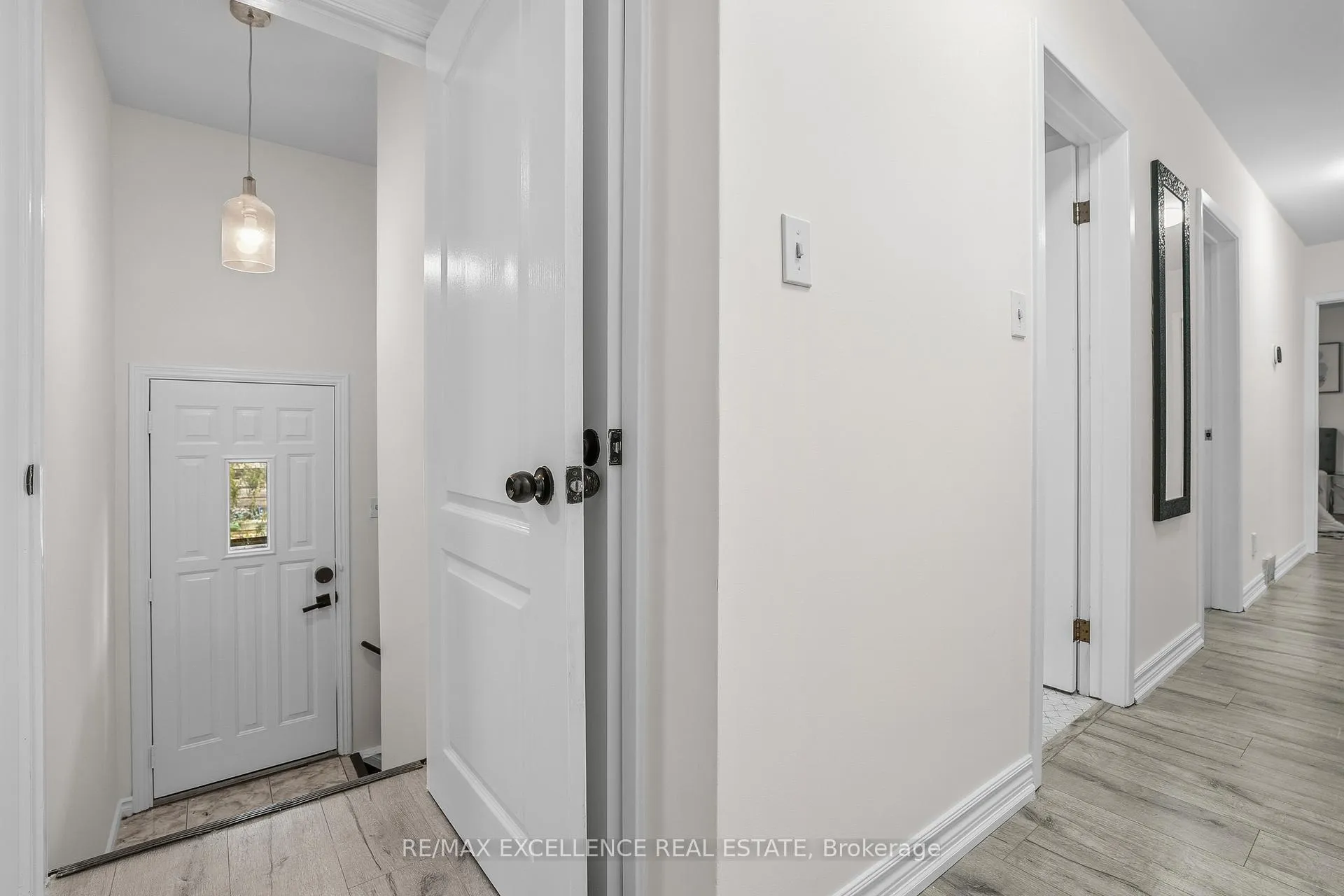 Photo 21 of 45 Stevenson Road N, Oshawa, McLaughlin — HOMEH