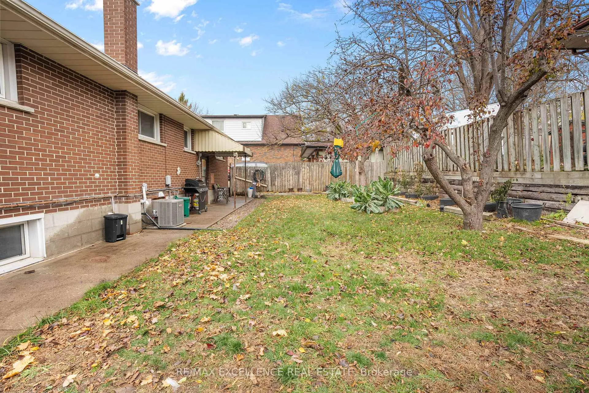 Photo 39 of 45 Stevenson Road N, Oshawa, McLaughlin — HOMEH