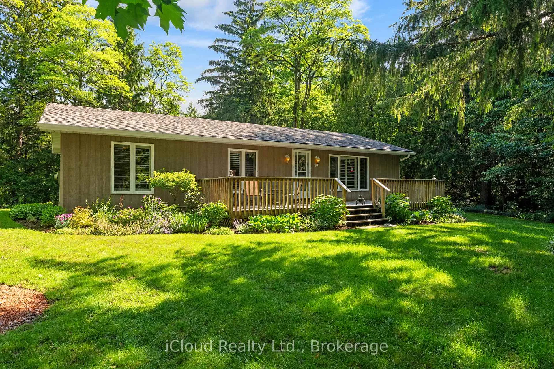 Photo of 20 Mactavesh Crescent