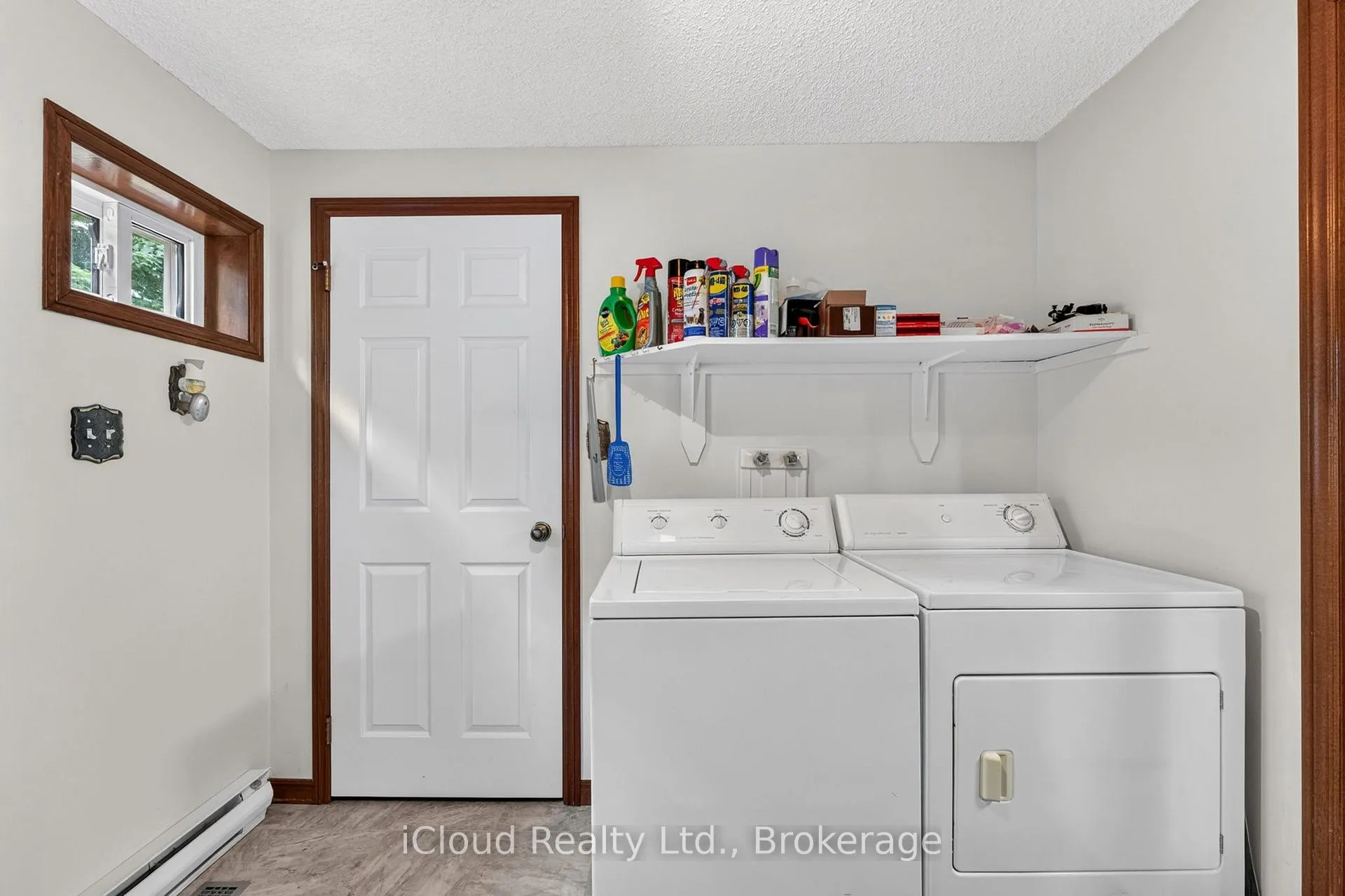 Photo 15 of 20 Mactavesh Crescent, Bluewater, Bayfield — HOMEH