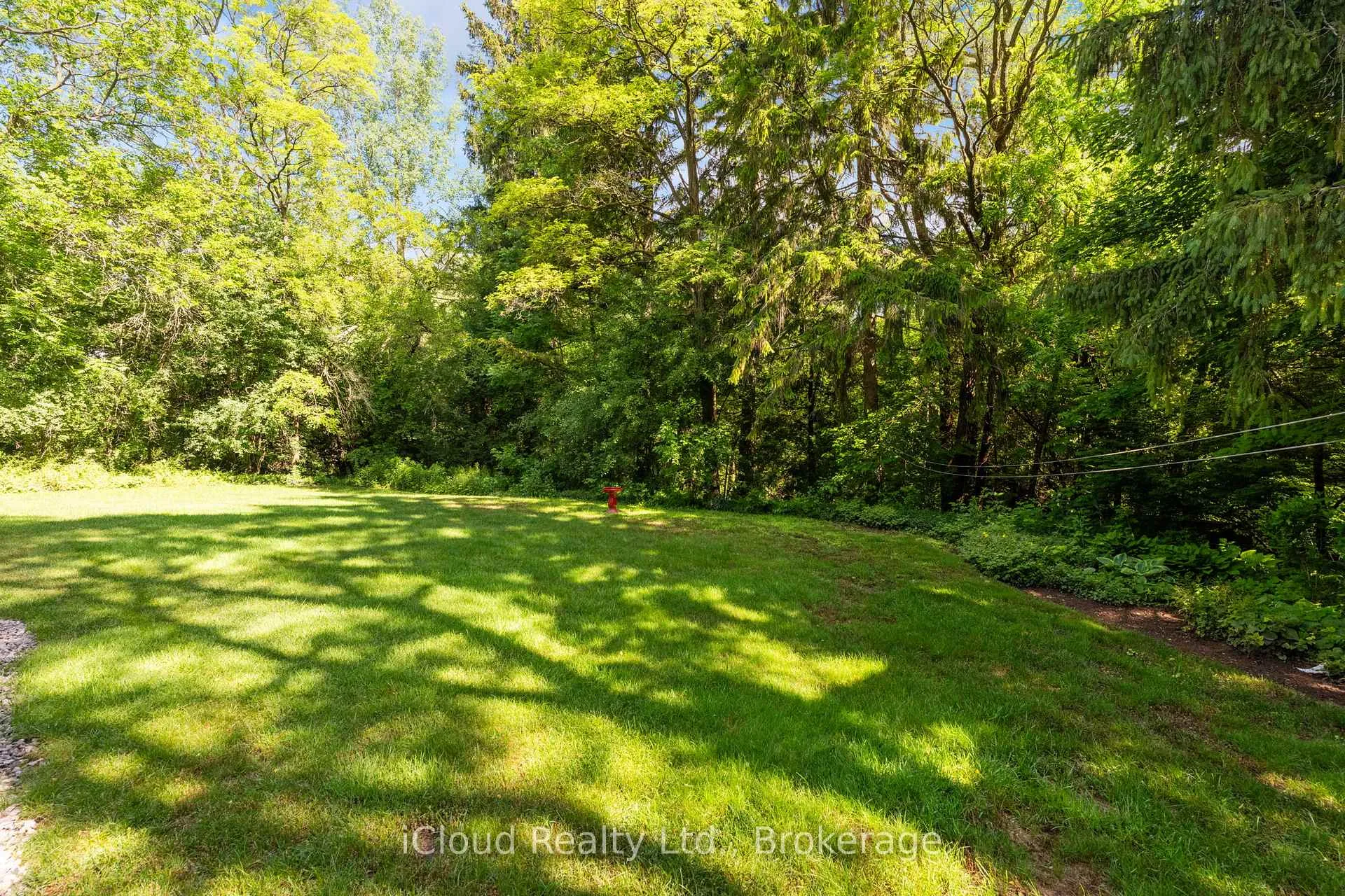 Photo 32 of 20 Mactavesh Crescent, Bluewater, Bayfield — HOMEH