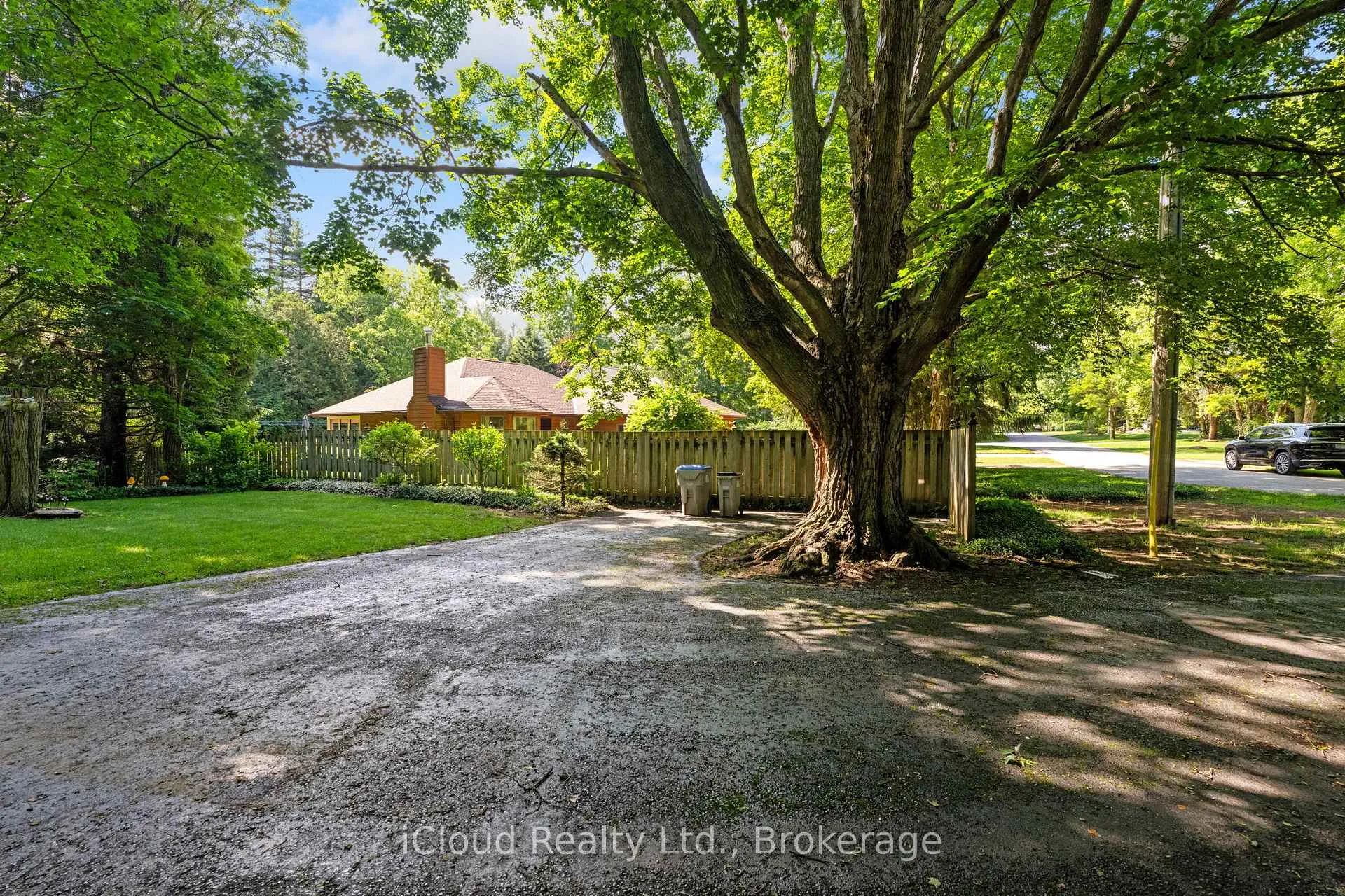 Photo 35 of 20 Mactavesh Crescent, Bluewater, Bayfield — HOMEH