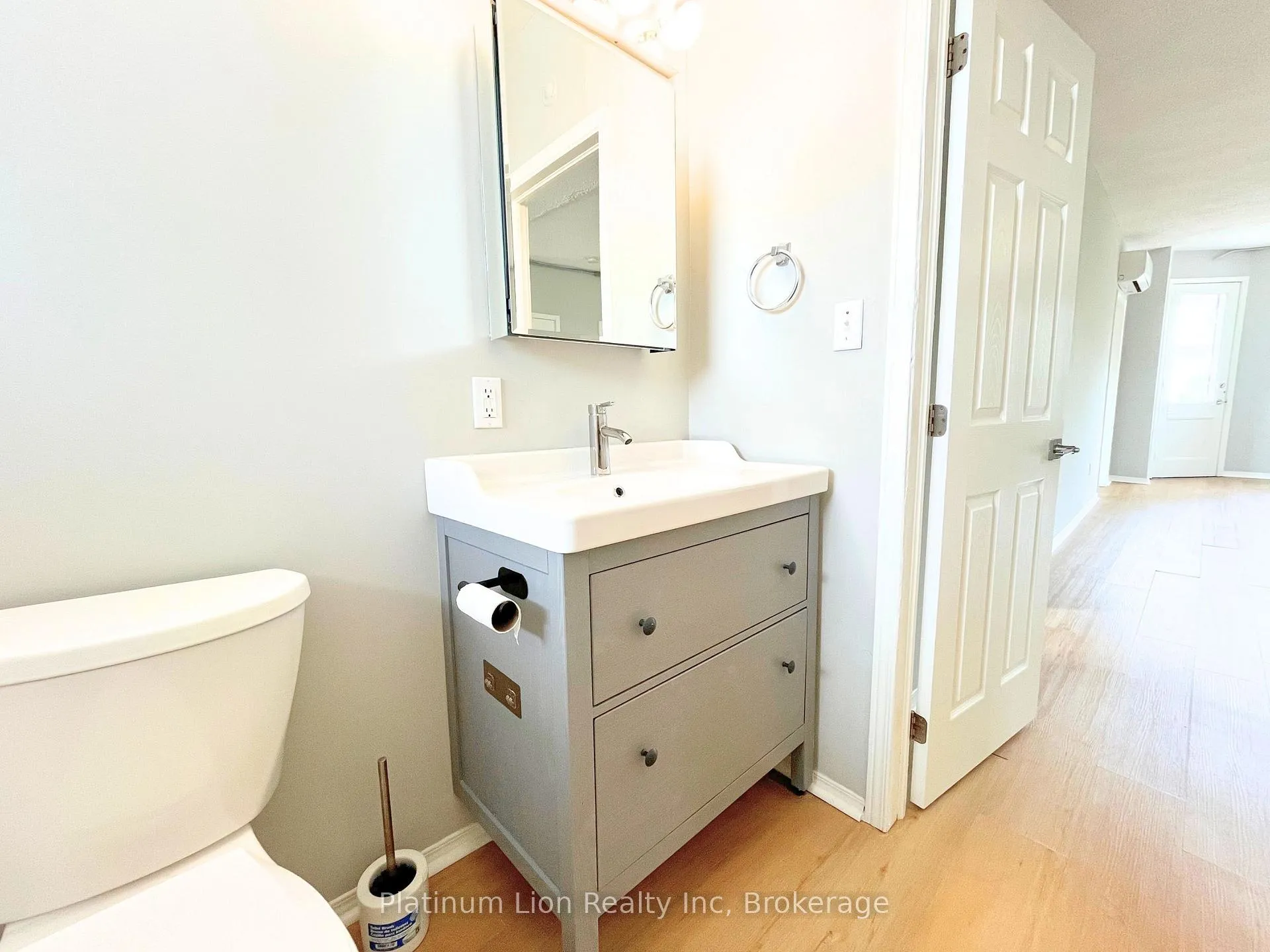 Photo 15 of Unit 8, 121 Park Street S, Hamilton, Durand — HOMEH
