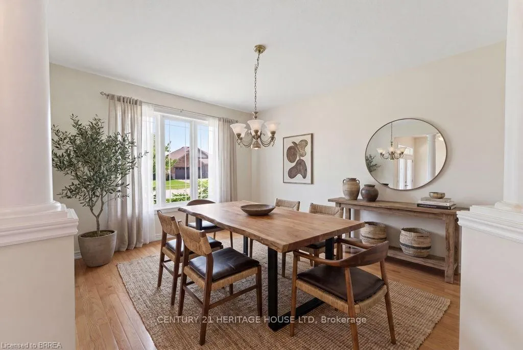 Photo 7 of 30 Cobblestone Drive, Brant, Paris — HOMEH