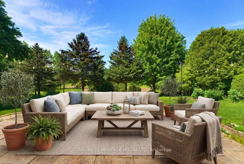 Photo 45 of 30 Cobblestone Drive, Brant, Paris — HOMEH