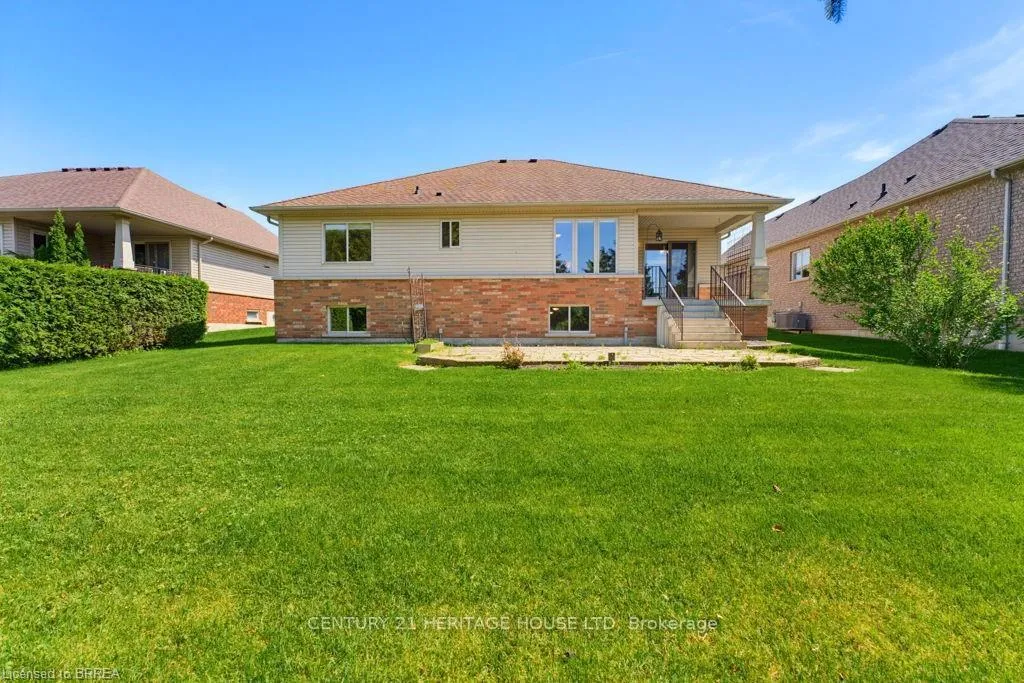 Photo 46 of 30 Cobblestone Drive, Brant, Paris — HOMEH