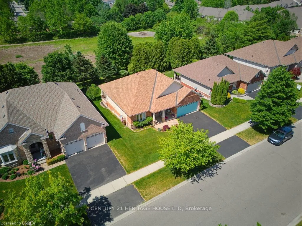 Photo 48 of 30 Cobblestone Drive, Brant, Paris — HOMEH
