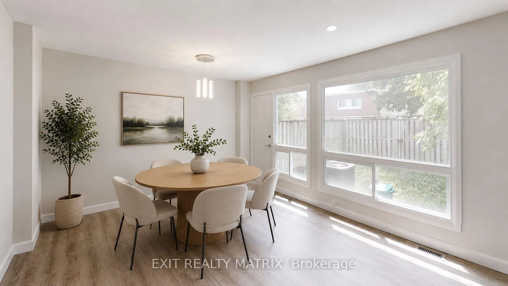 Photo 4 of 408 Miranda Private, Ottawa, Carson Meadows — HOMEH