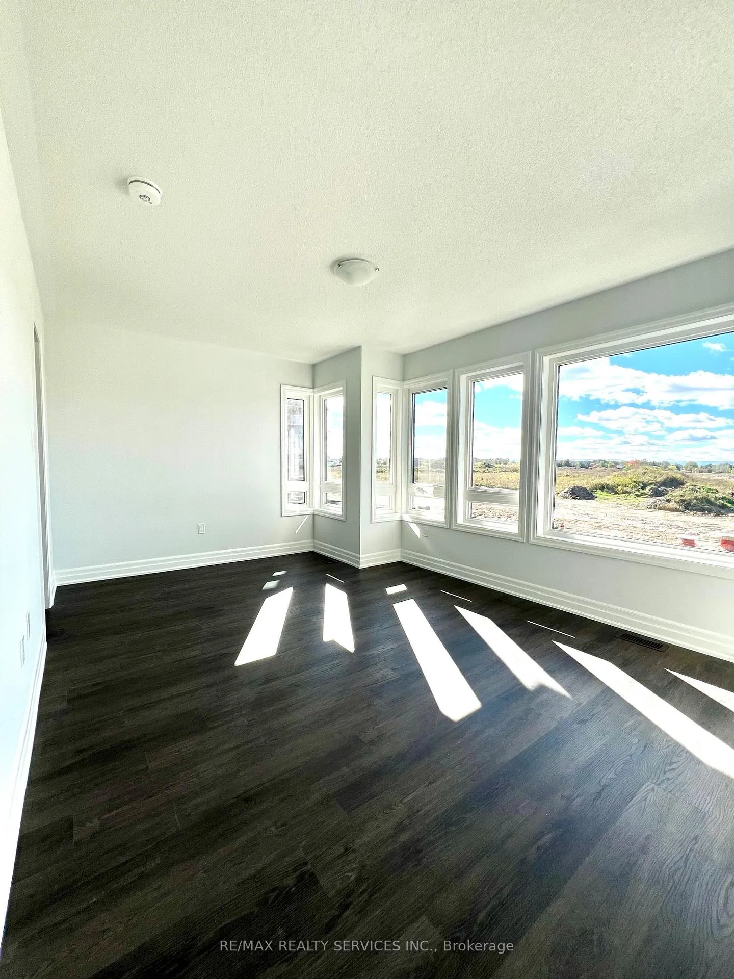 Photo 15 of 156 Union Boulevard, Wasaga Beach — HOMEH