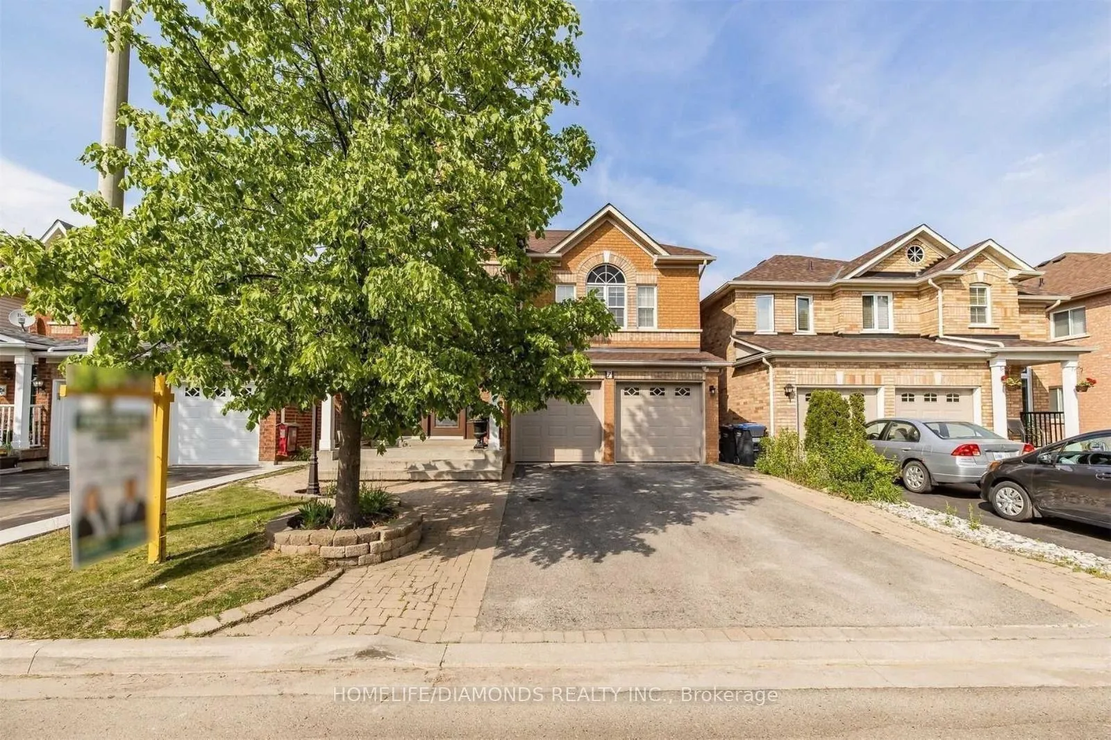 Photo 1 of 7 Clovercrest Drive, Brampton, Fletcher's Meadow — HOMEH