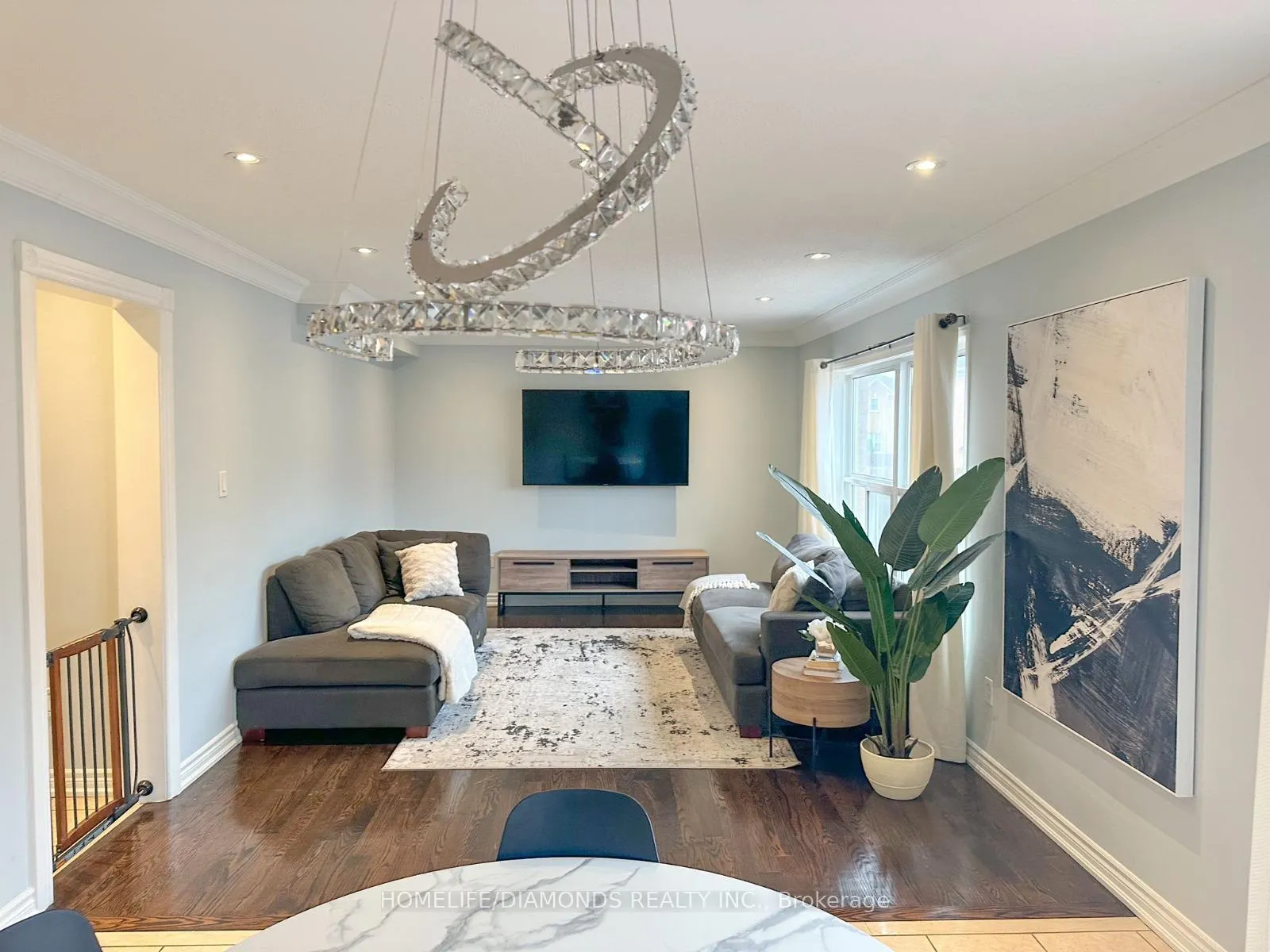 Photo 4 of 7 Clovercrest Drive, Brampton, Fletcher's Meadow — HOMEH