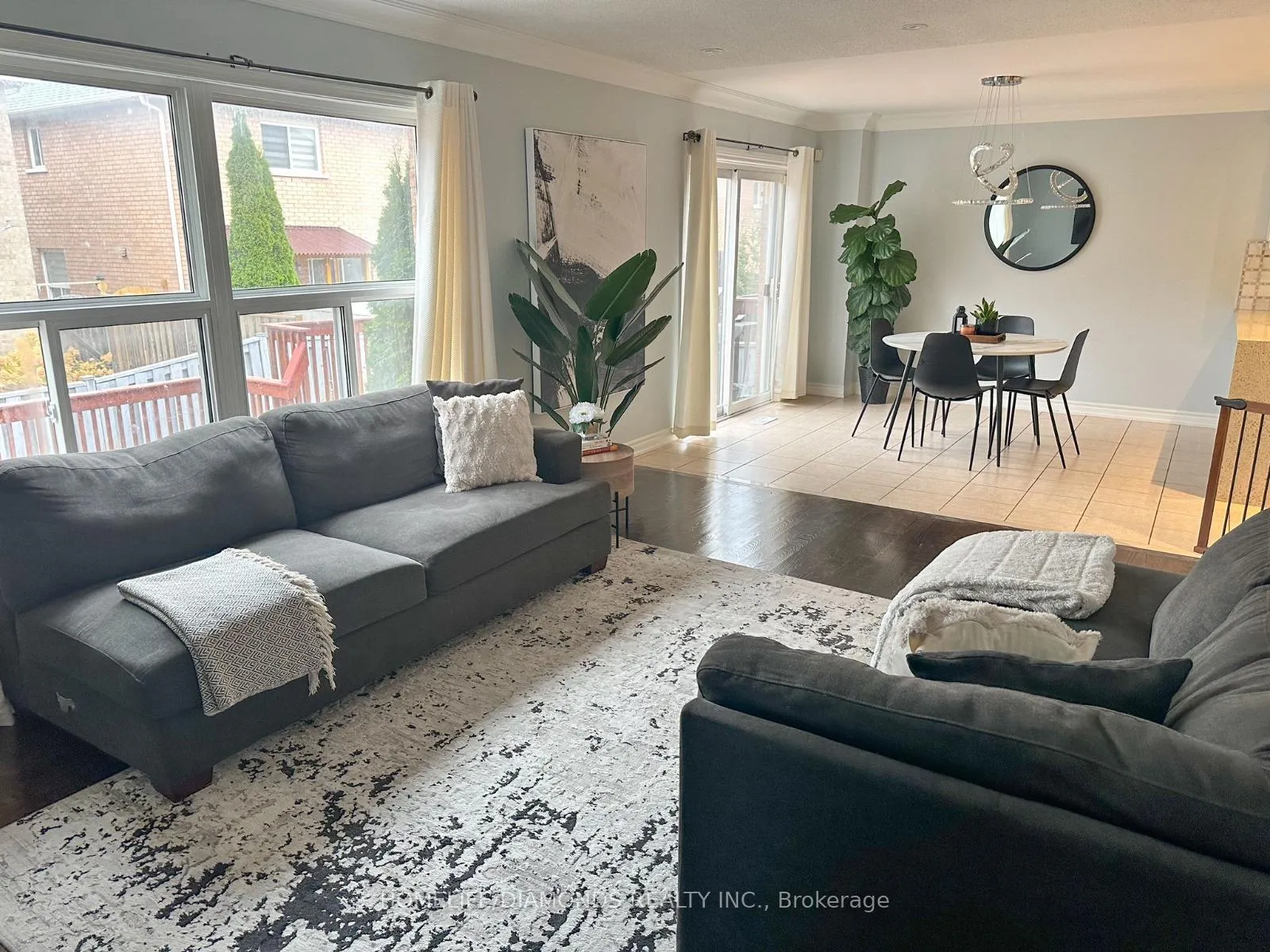 Photo 5 of 7 Clovercrest Drive, Brampton, Fletcher's Meadow — HOMEH