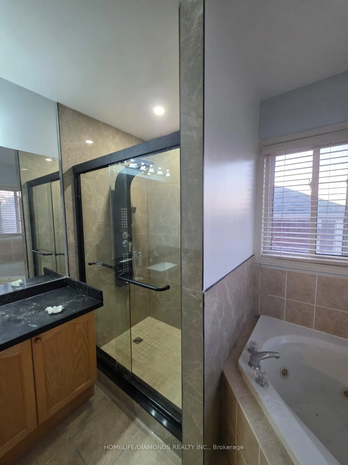 Photo 21 of 7 Clovercrest Drive, Brampton, Fletcher's Meadow — HOMEH