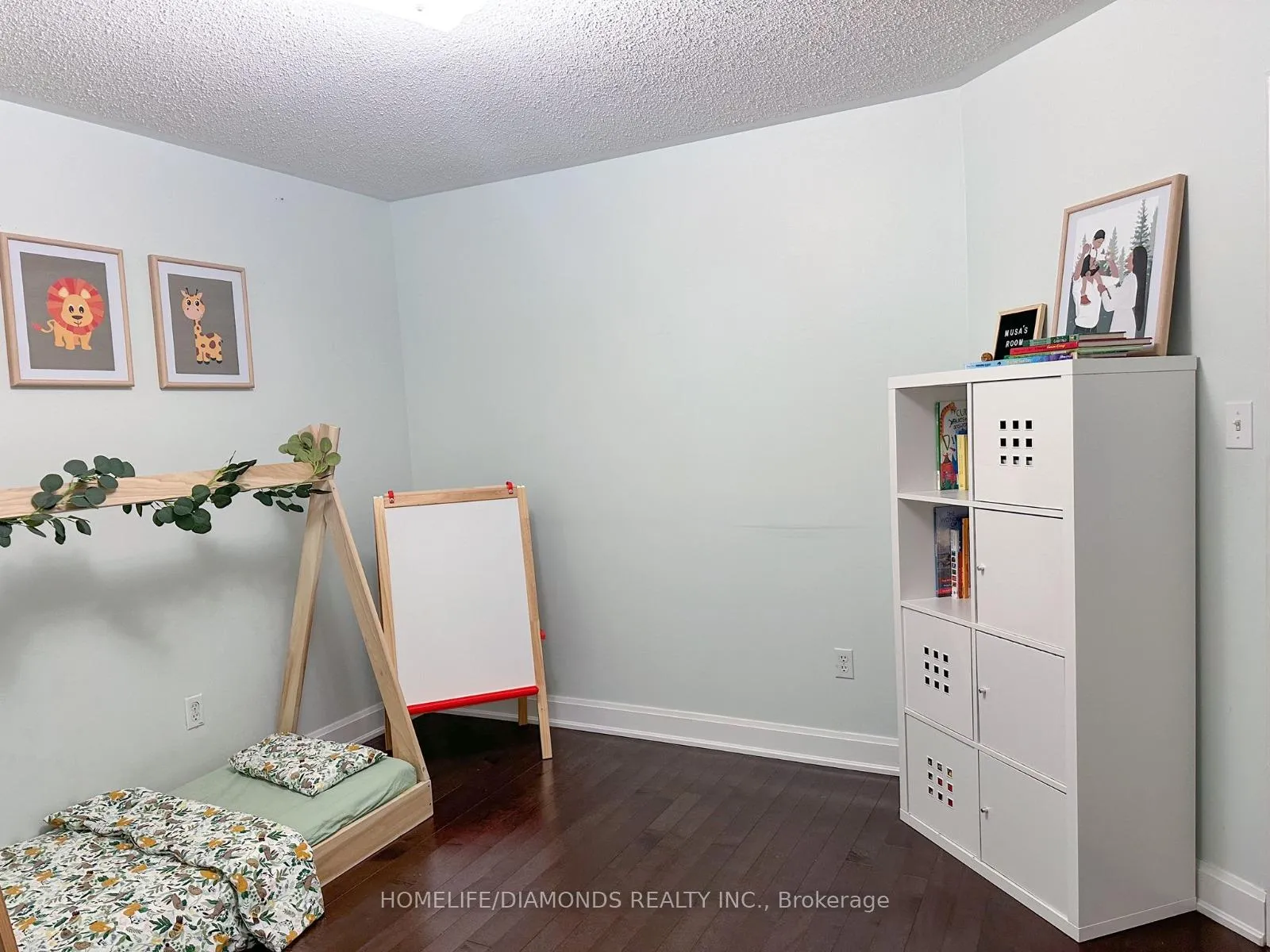 Photo 25 of 7 Clovercrest Drive, Brampton, Fletcher's Meadow — HOMEH