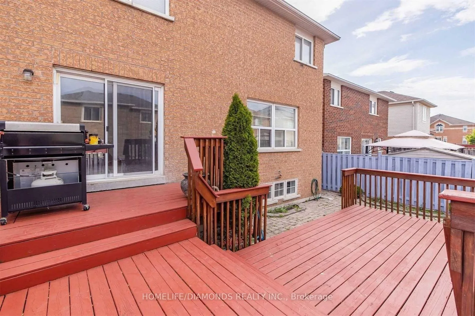 Photo 29 of 7 Clovercrest Drive, Brampton, Fletcher's Meadow — HOMEH