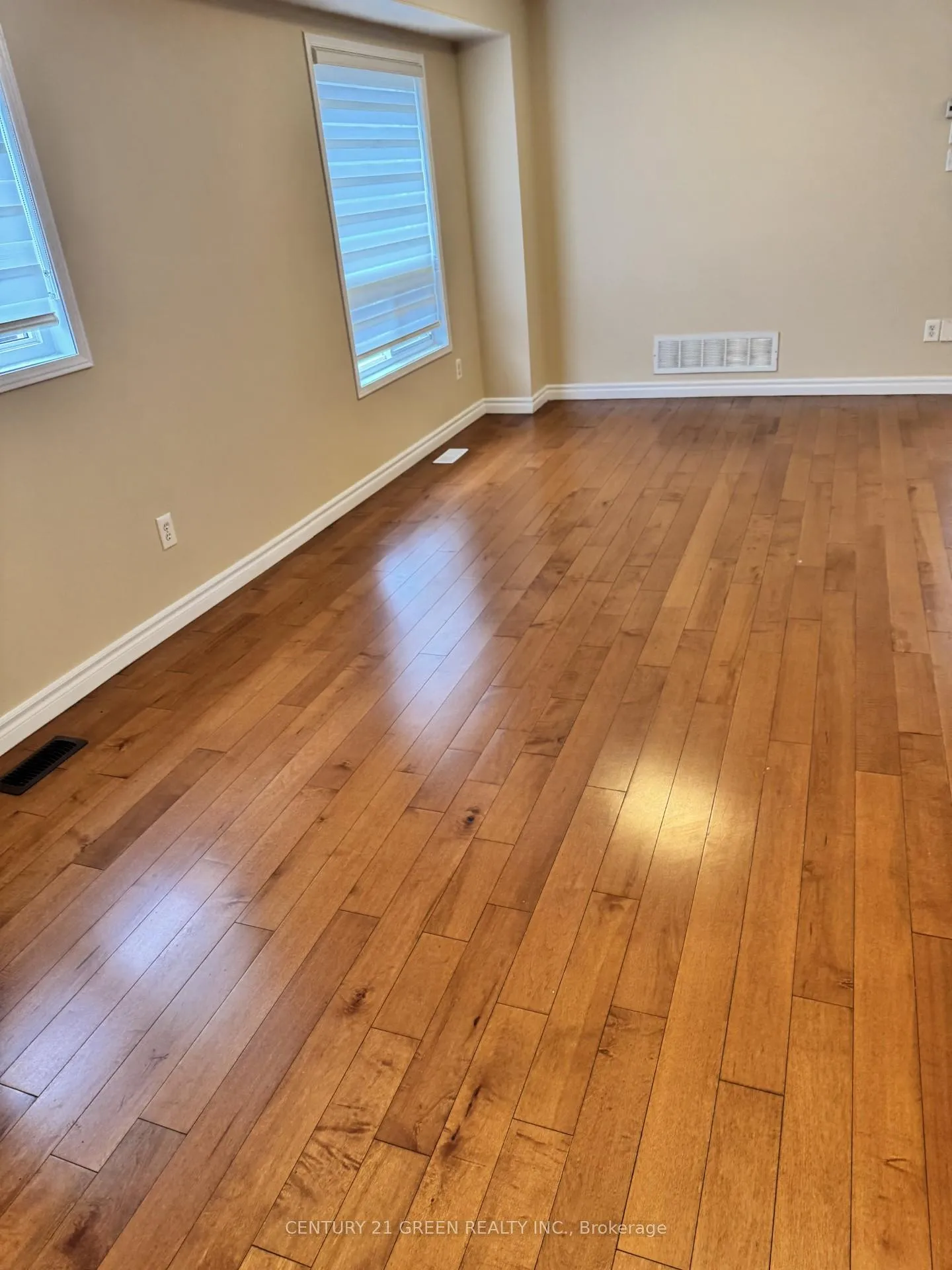 Photo 3 of Unit Upper, 474 Denyes Way, Milton, Clarke — HOMEH