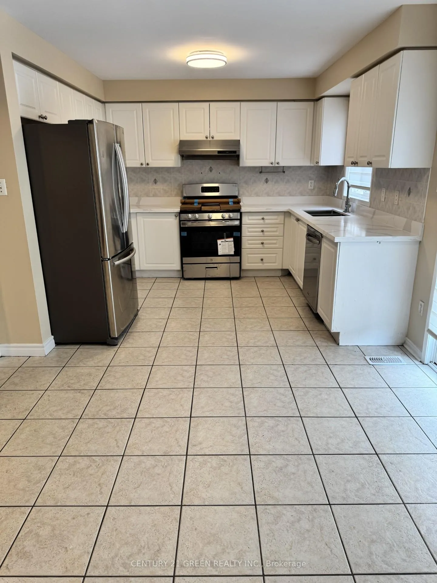 Photo 5 of Unit Upper, 474 Denyes Way, Milton, Clarke — HOMEH