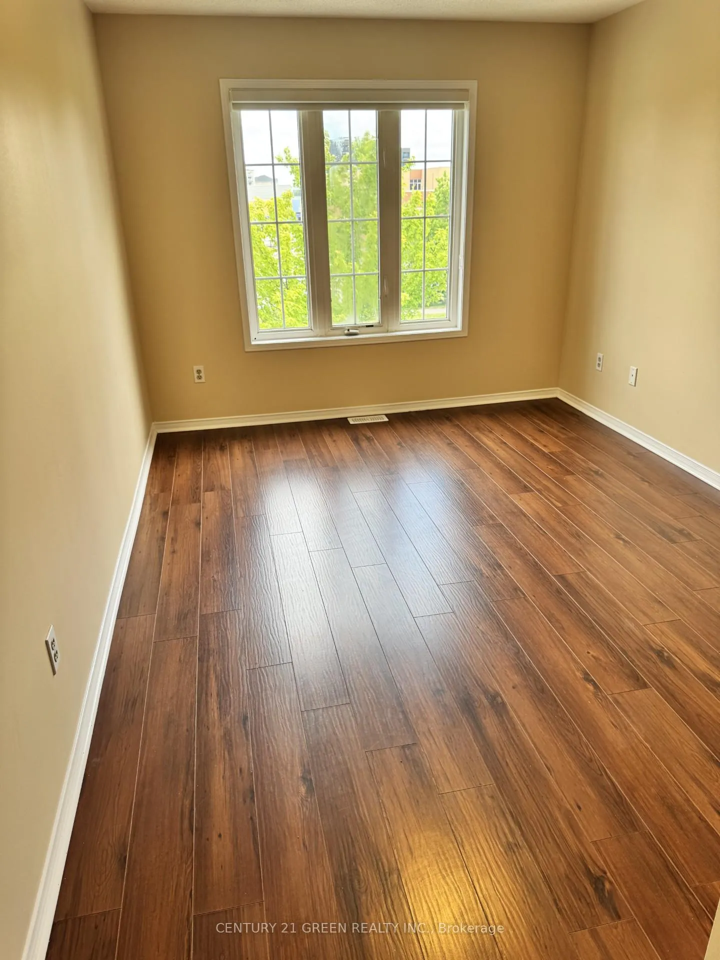 Photo 10 of Unit Upper, 474 Denyes Way, Milton, Clarke — HOMEH