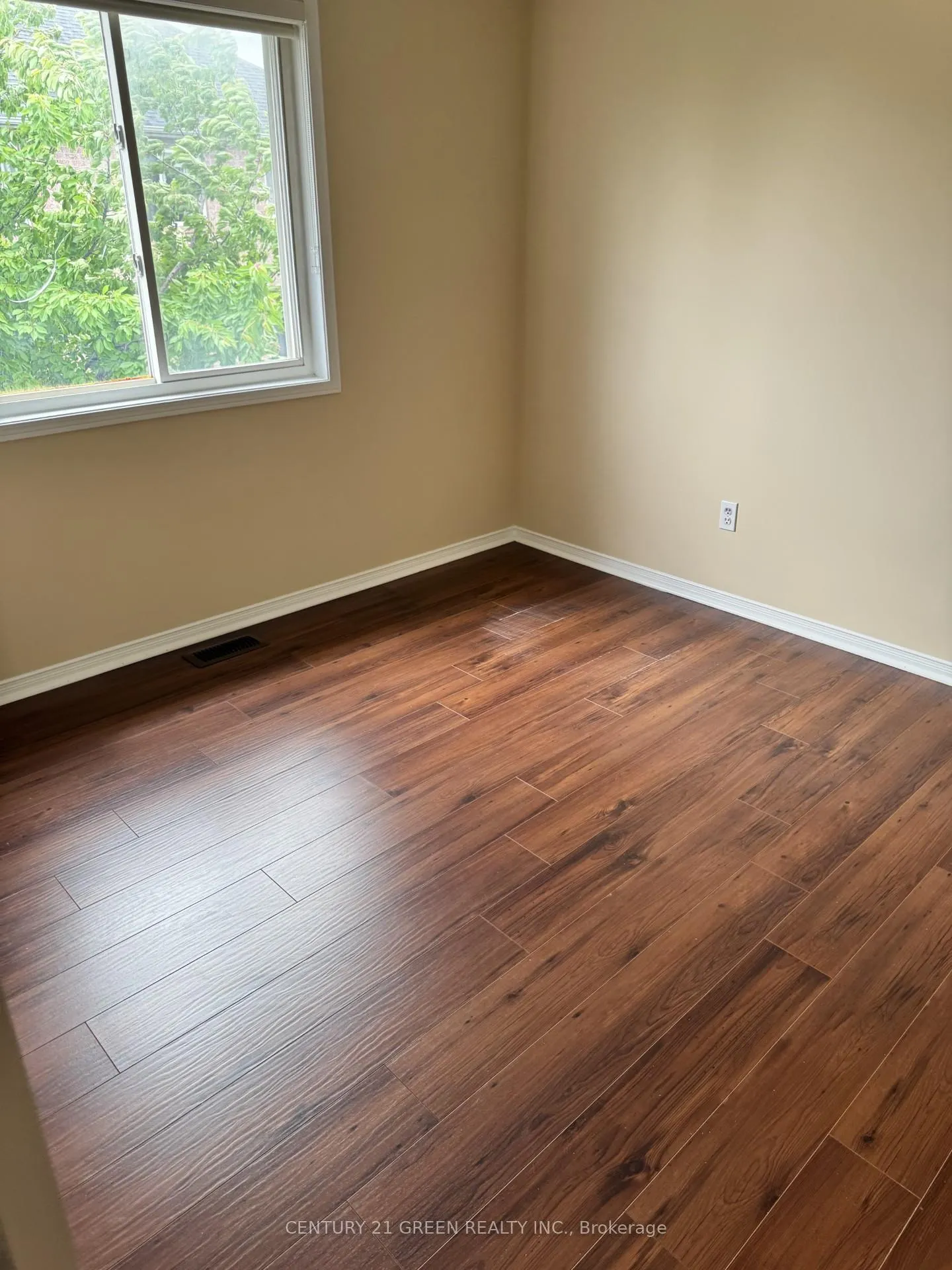 Photo 15 of Unit Upper, 474 Denyes Way, Milton, Clarke — HOMEH