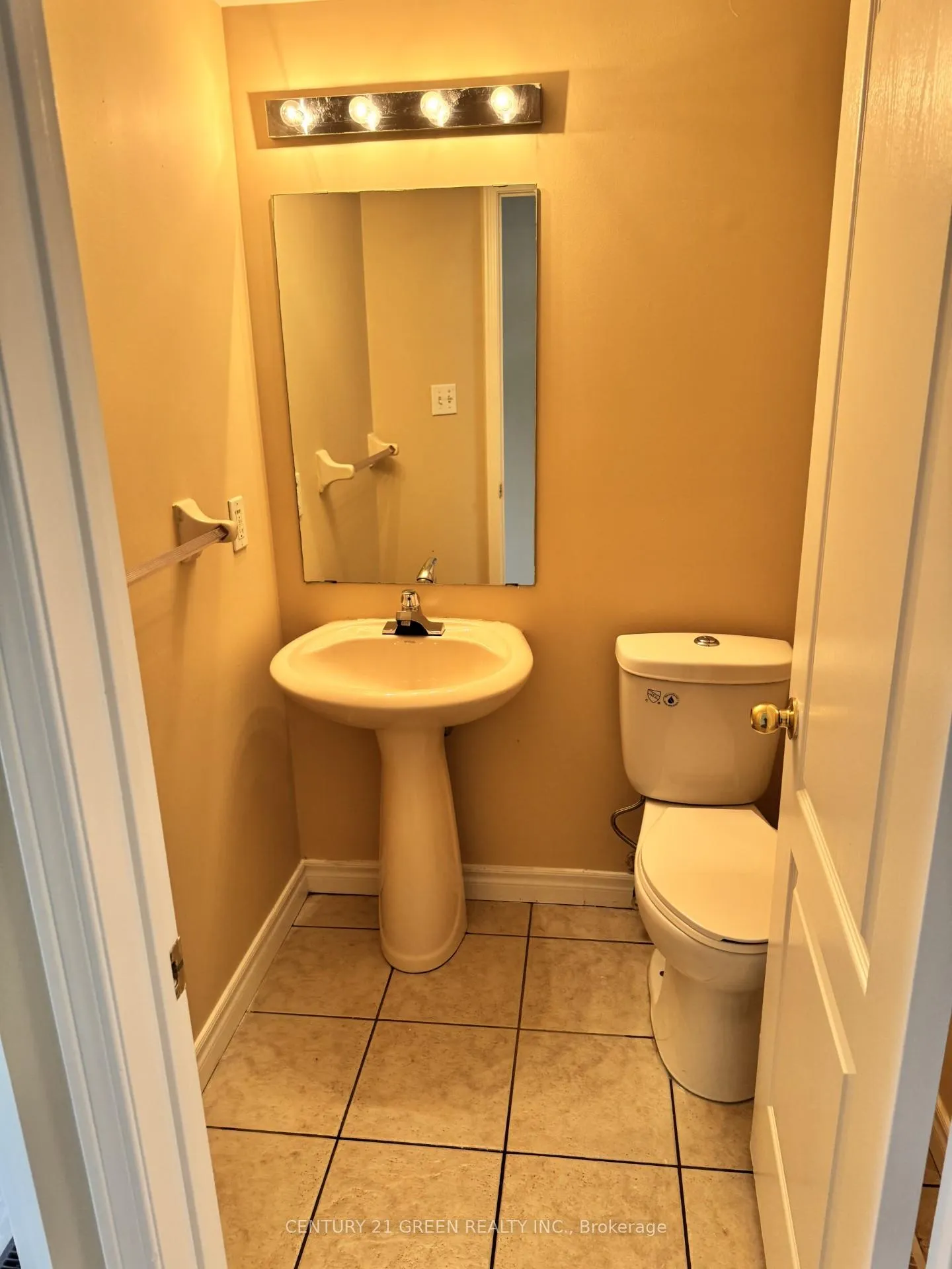 Photo 19 of Unit Upper, 474 Denyes Way, Milton, Clarke — HOMEH